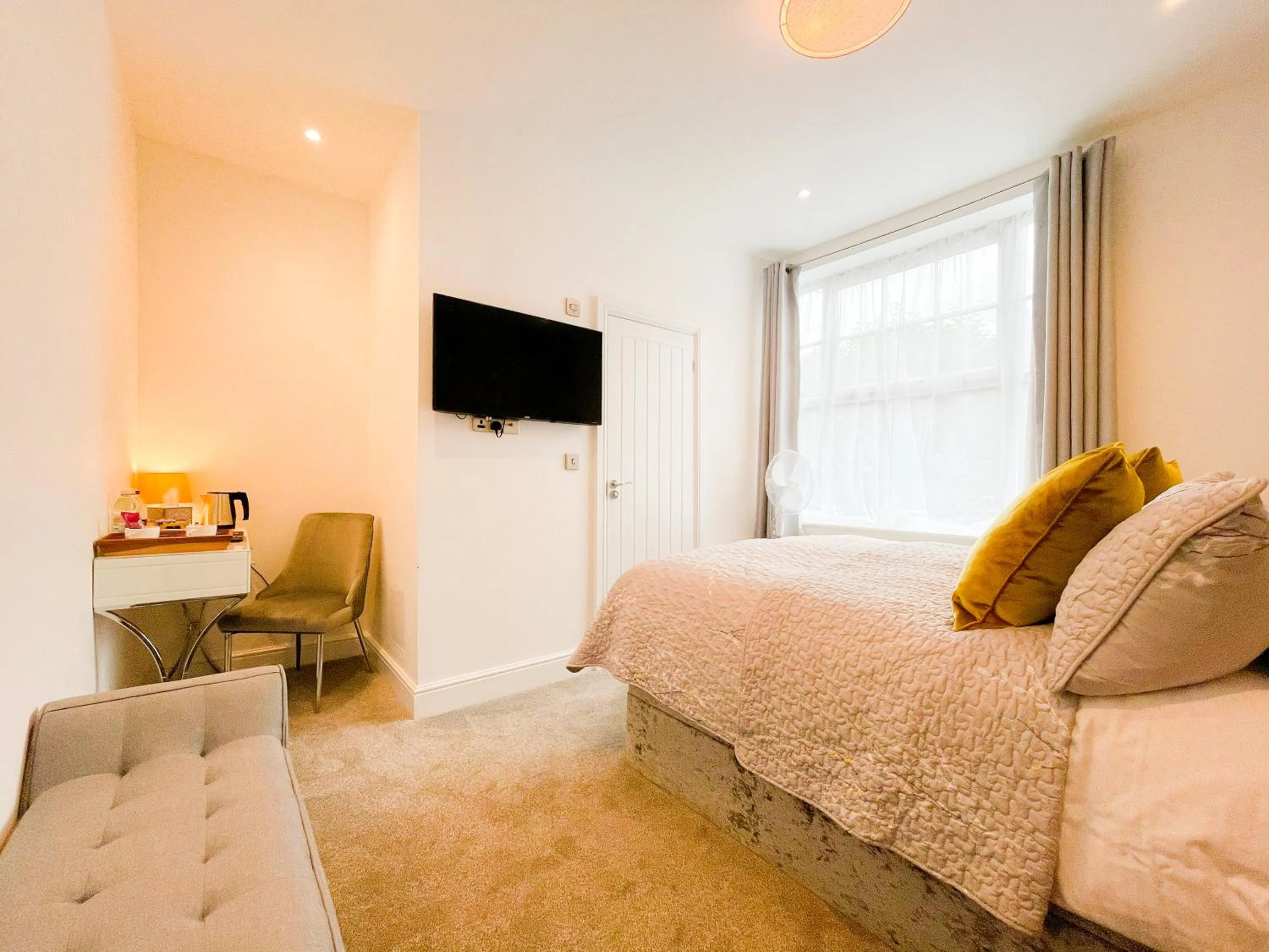 Bed in Ashfield Boutique Stays