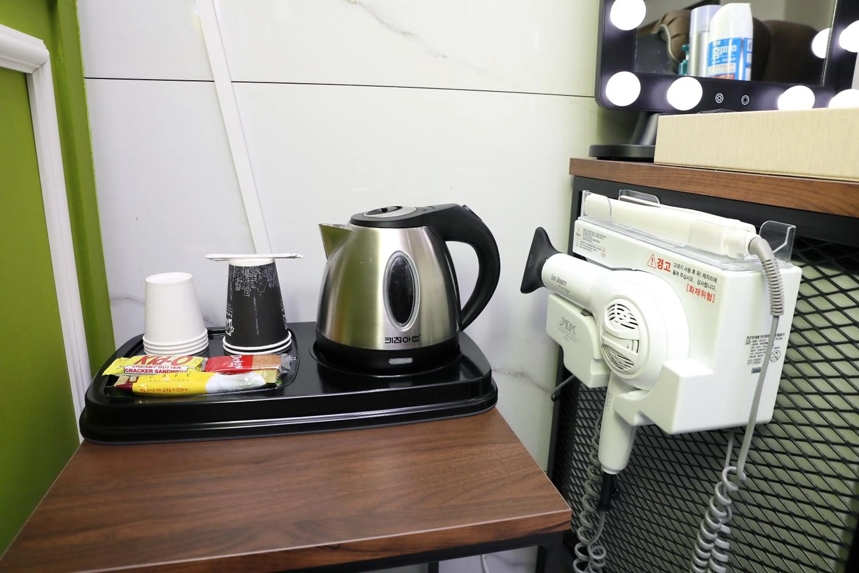 Coffee/tea facilities in HOTEL ViA