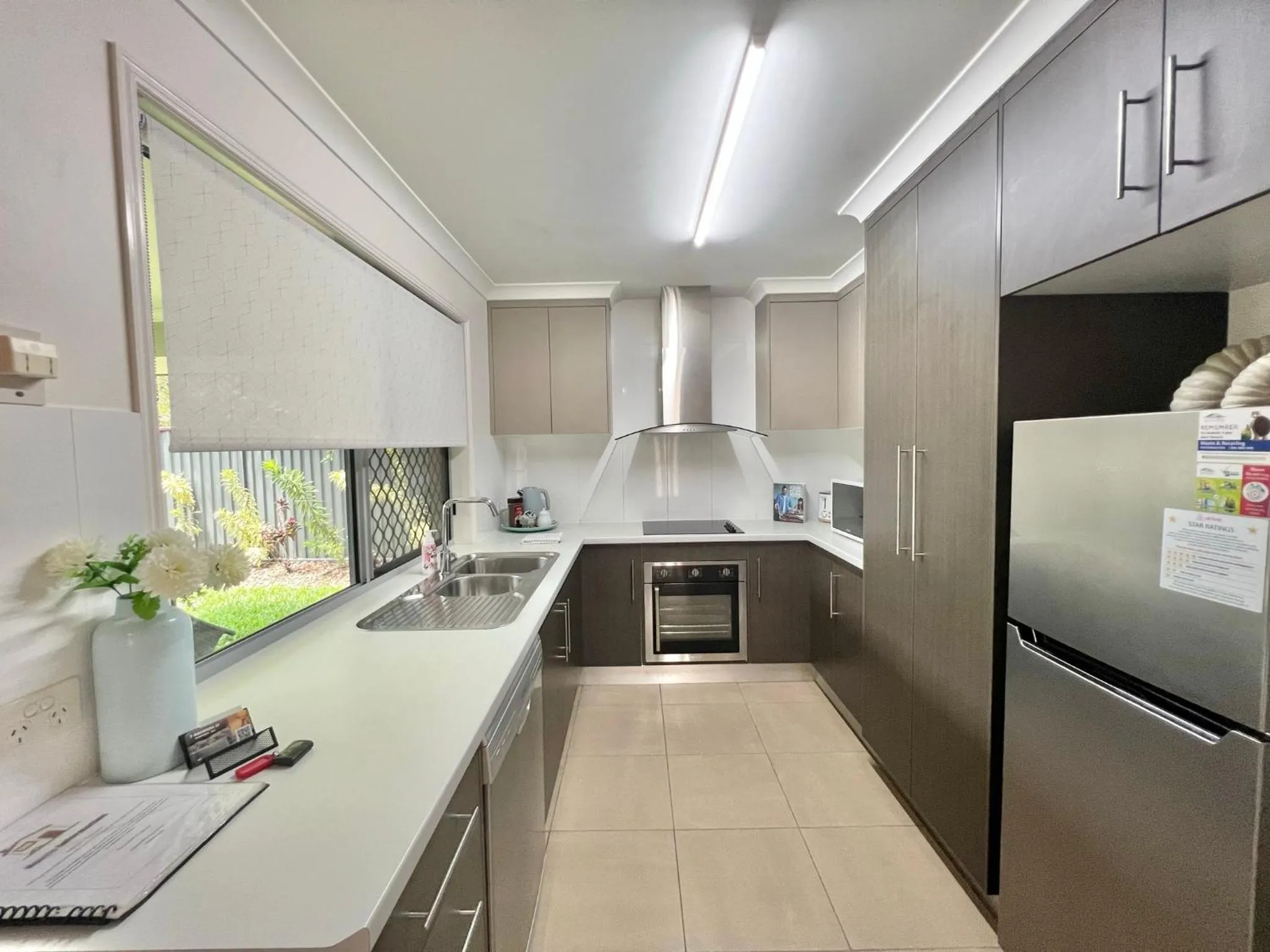 kitchen in Bundys Best! Modern Luxury in the heart of town