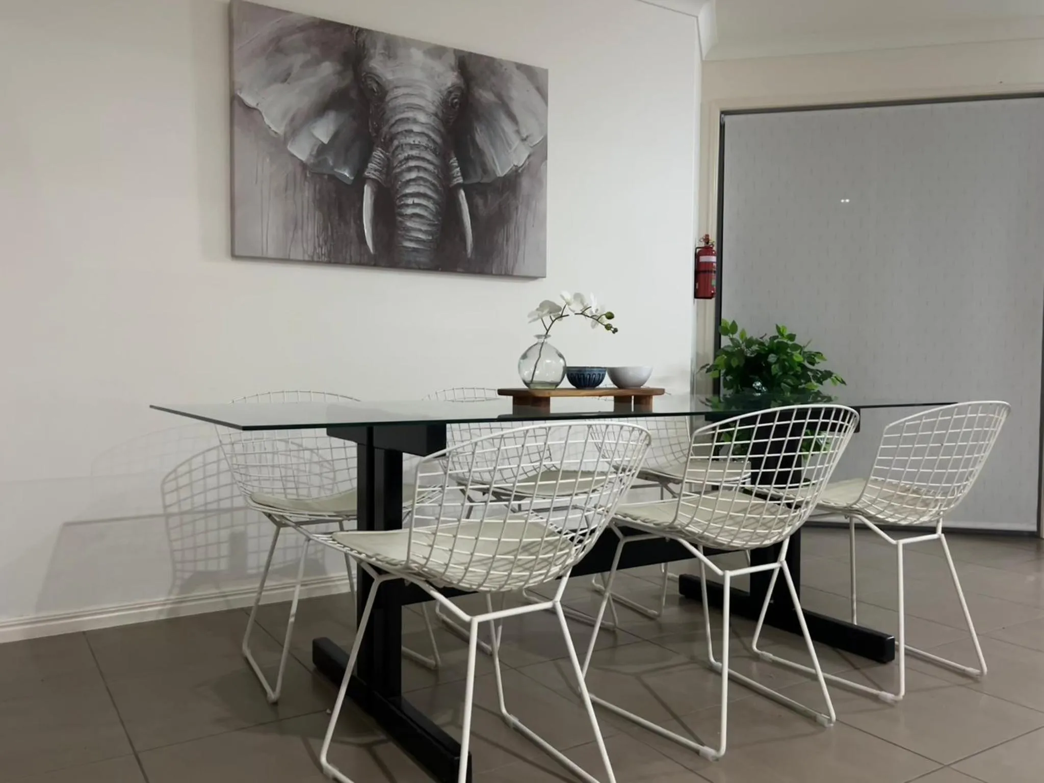 Dining area in Bundys Best! Modern Luxury in the heart of town
