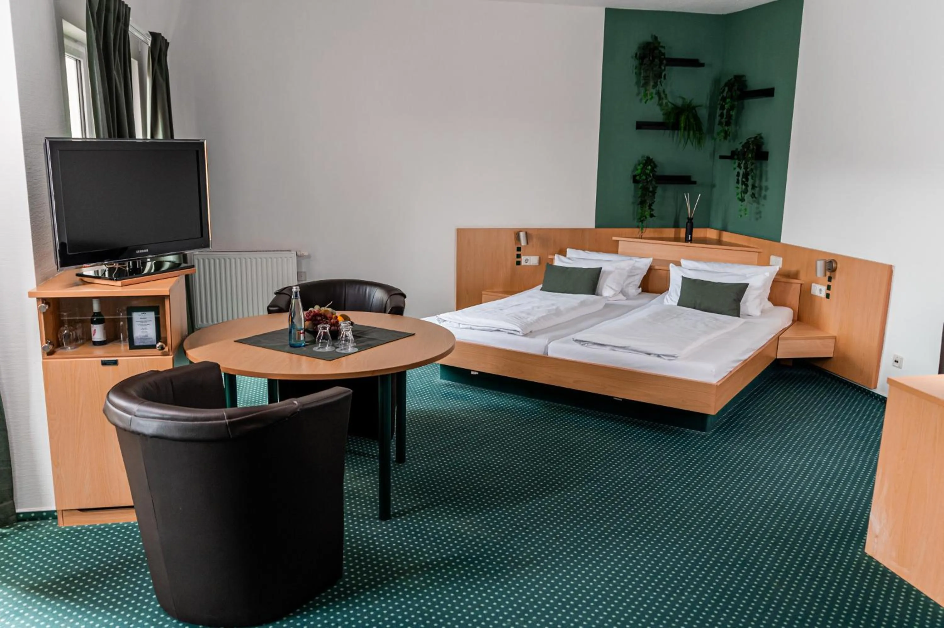 Bedroom, Bed in Schwarzwaldhotel Gengenbach