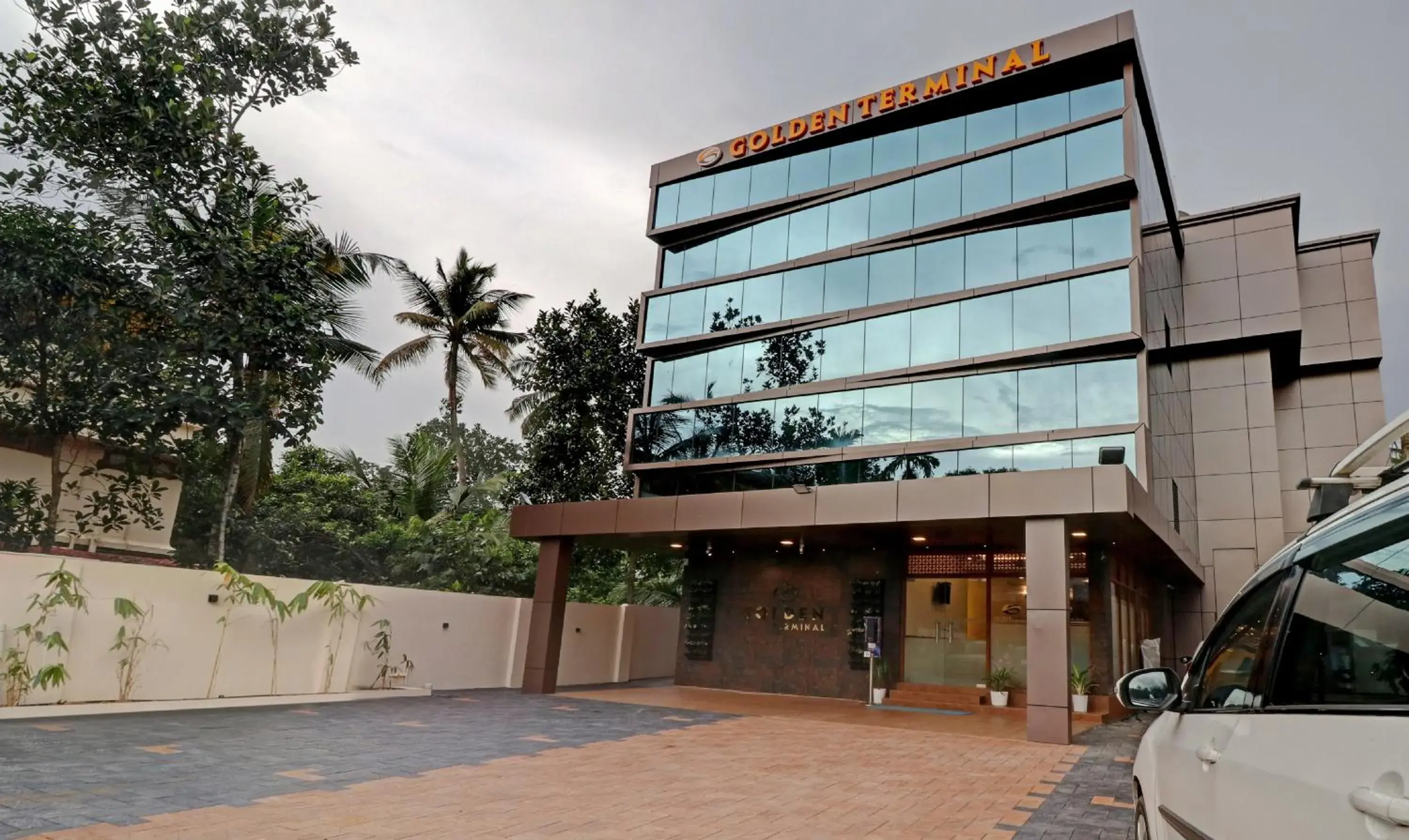 Facade/entrance in Treebo Golden Terminal, Kochi Airport Facade/entrance in Treebo Golden Terminal, Kochi Airport