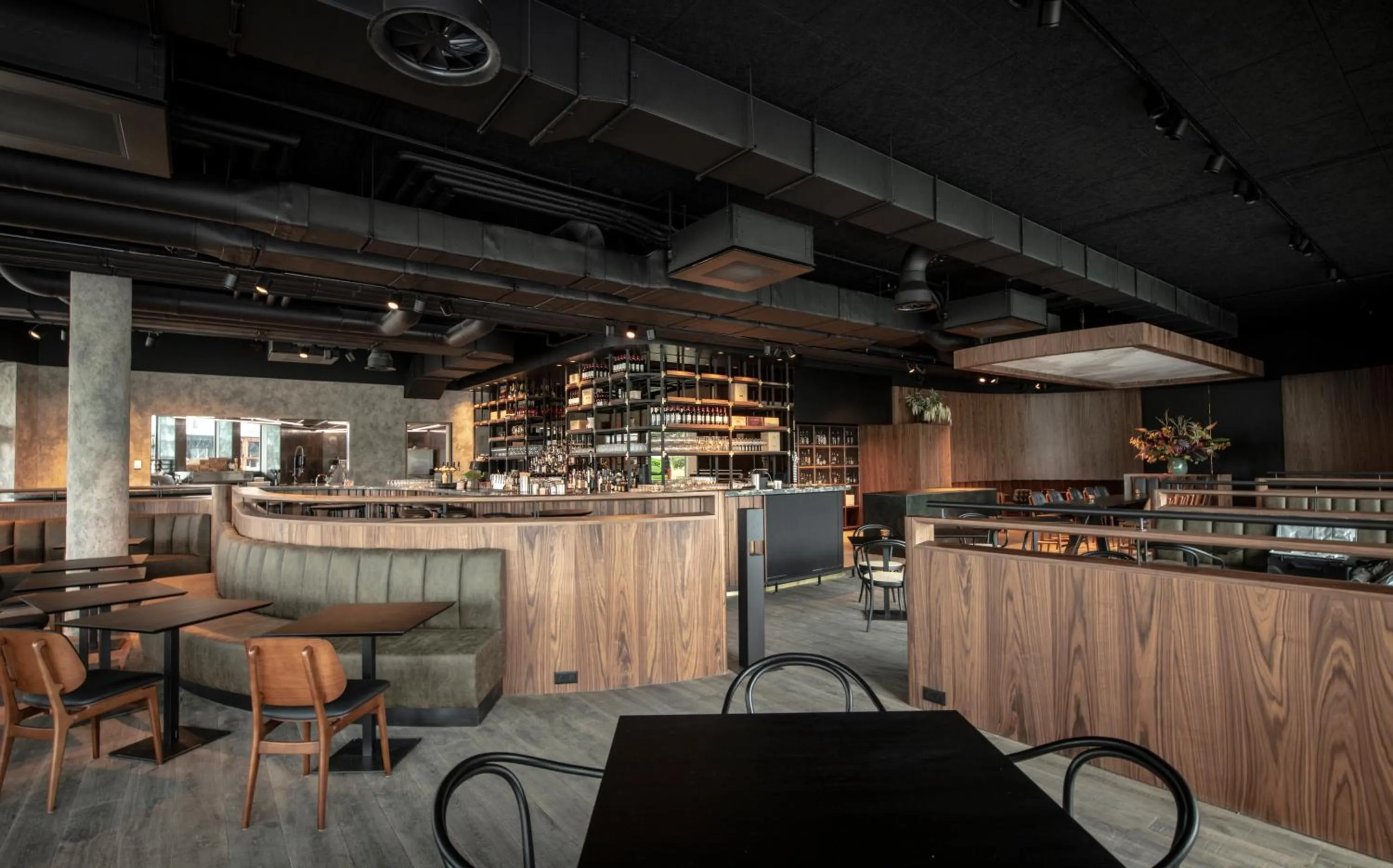 Restaurant/places to eat in Parkhotel Waregem