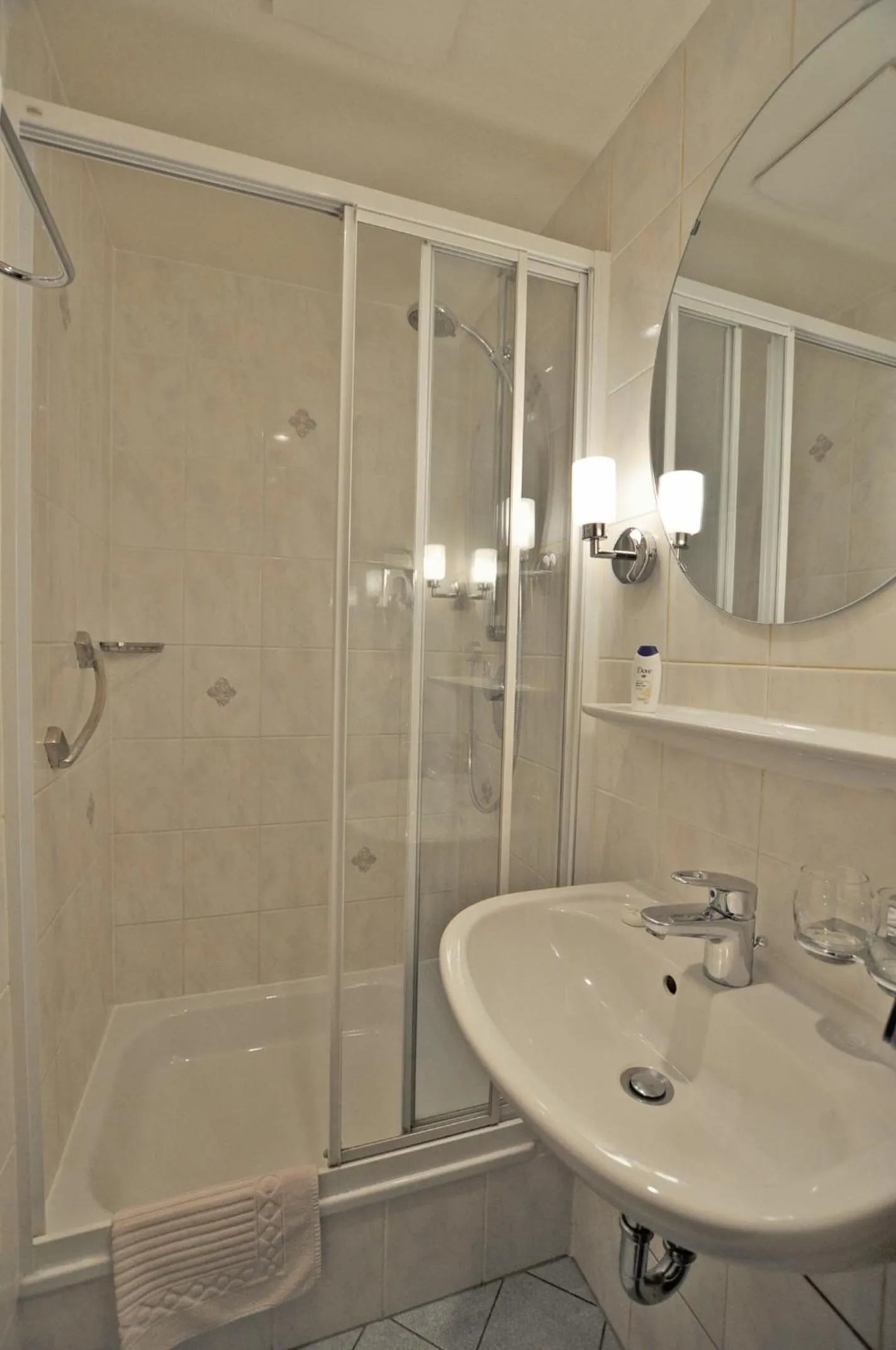 Bathroom in Hotel Am Ehrenhof