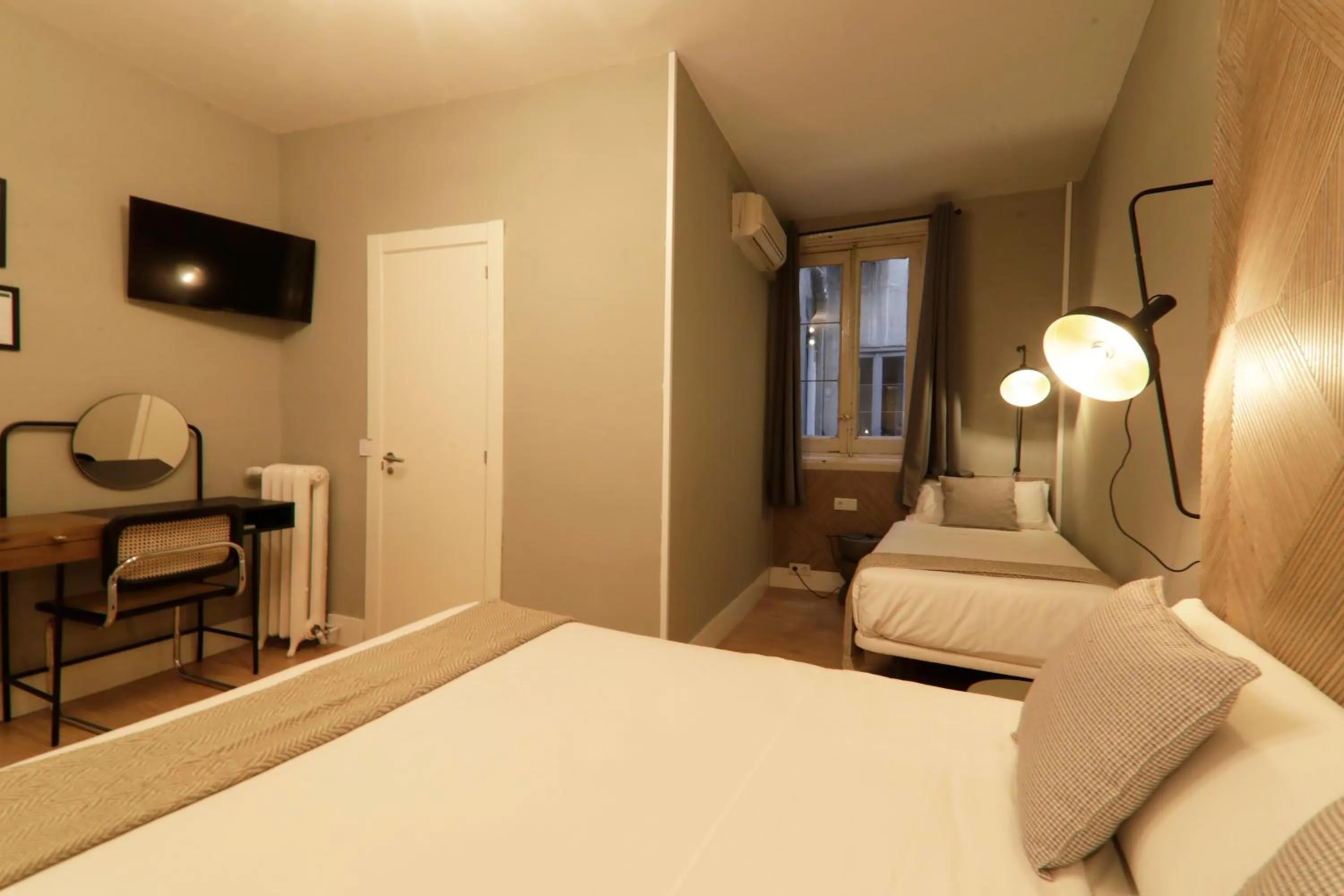 Bed in SUITES YOU Gran Vía