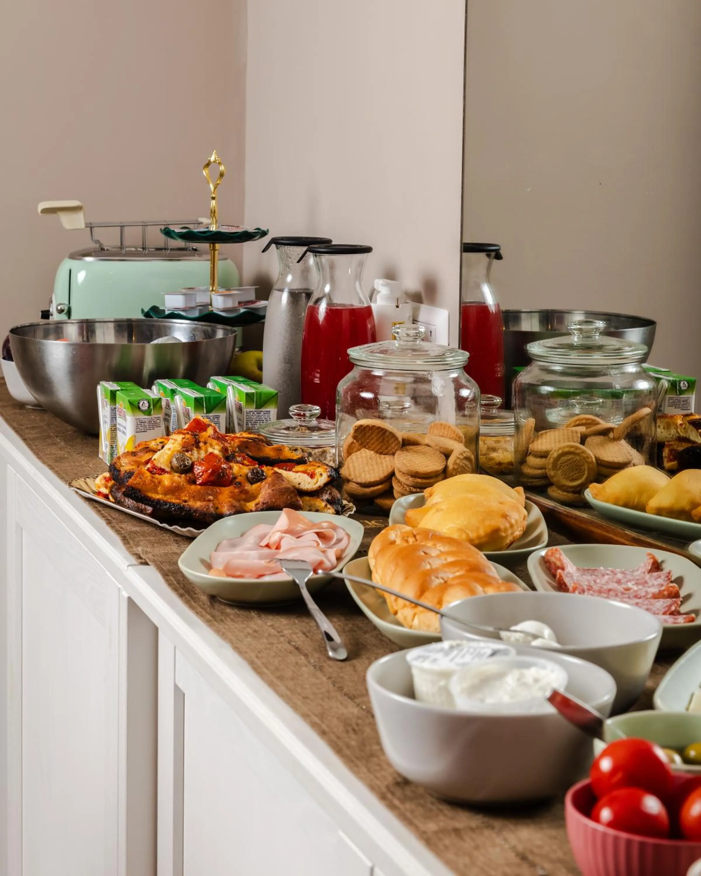 Buffet breakfast in Bari Antica Boutique B&B