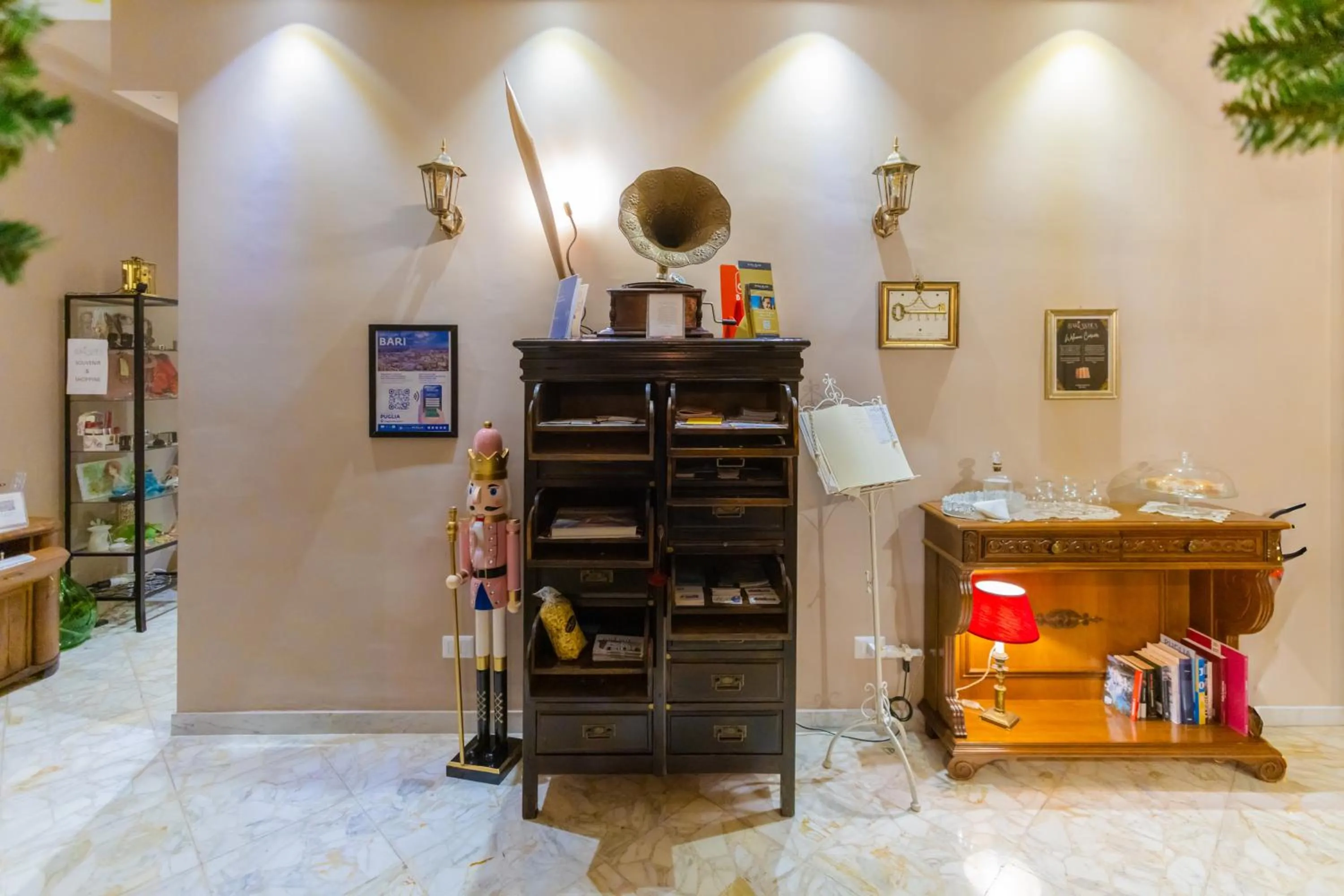 Decorative detail in Bari Antica Boutique B&B