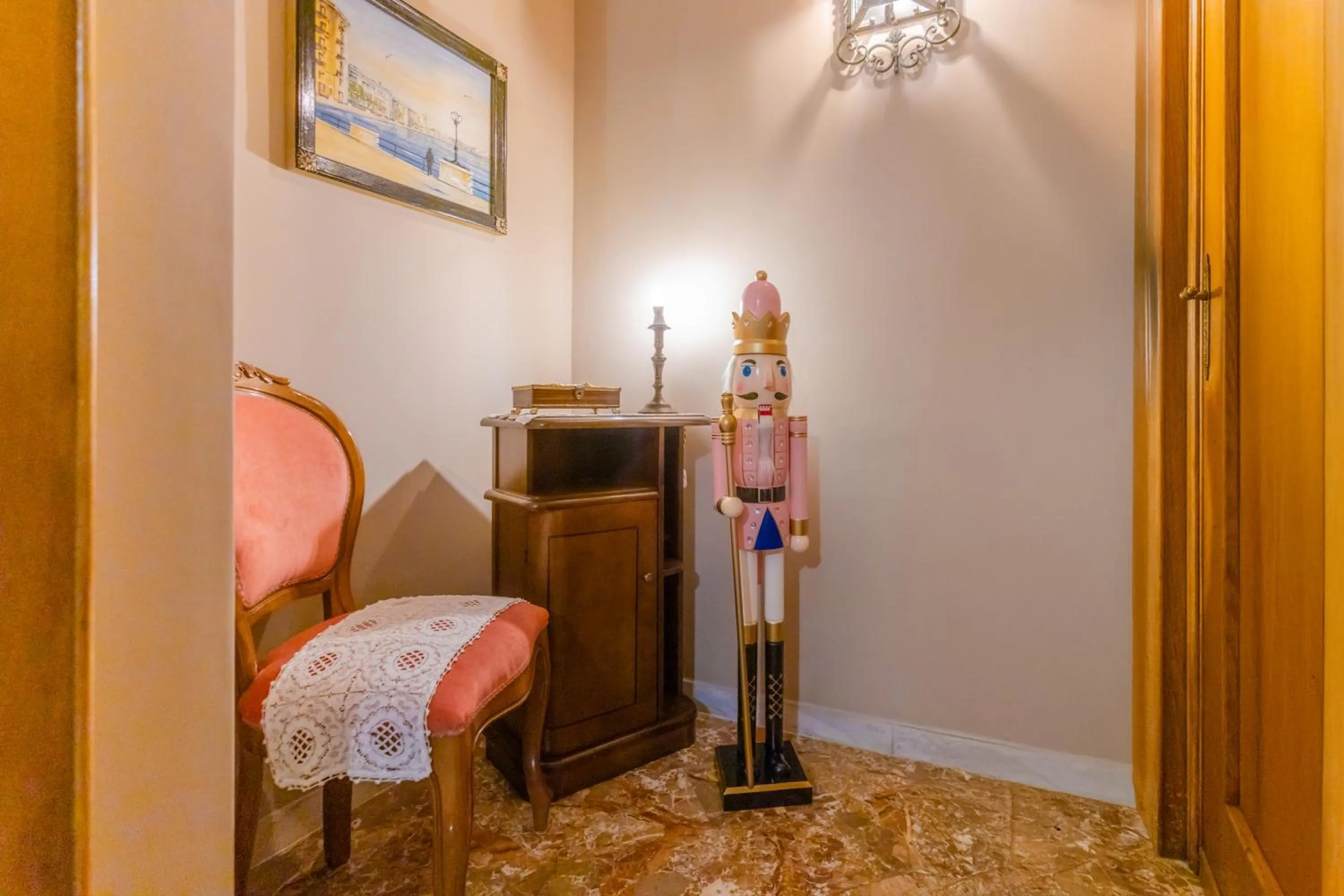 Decorative detail in Bari Antica Boutique B&B