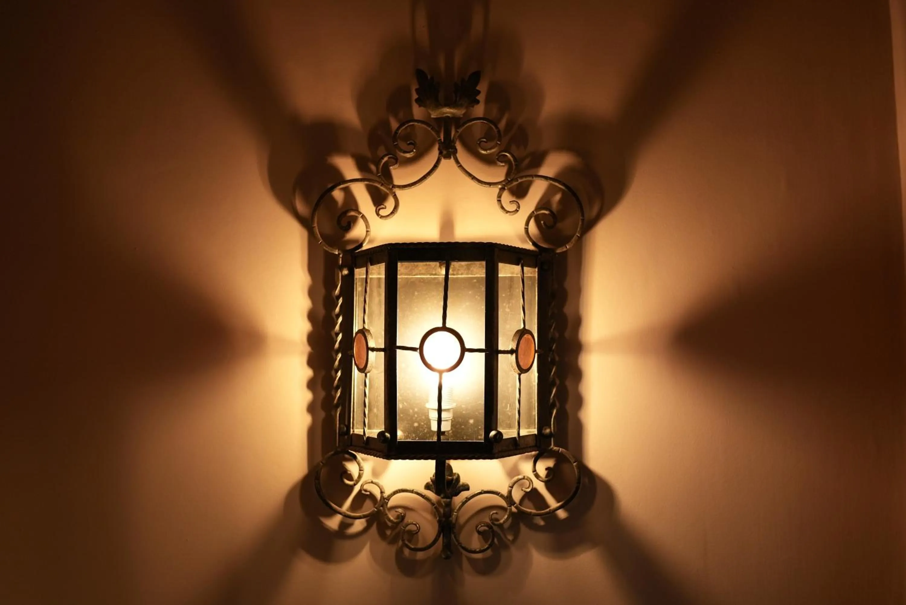 Decorative detail in Bari Antica Boutique B&B