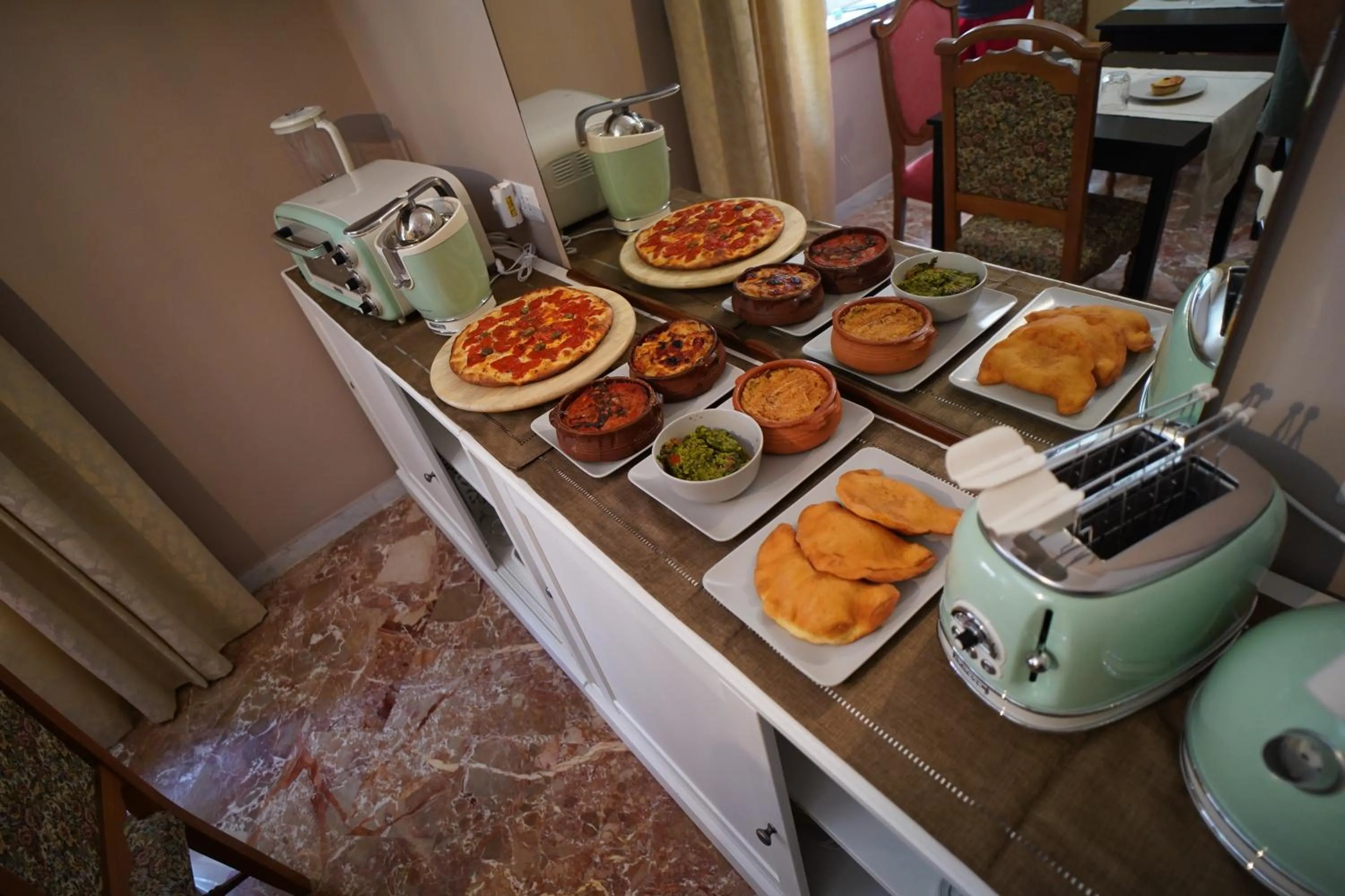 Coffee/tea facilities in Bari Antica Boutique B&B