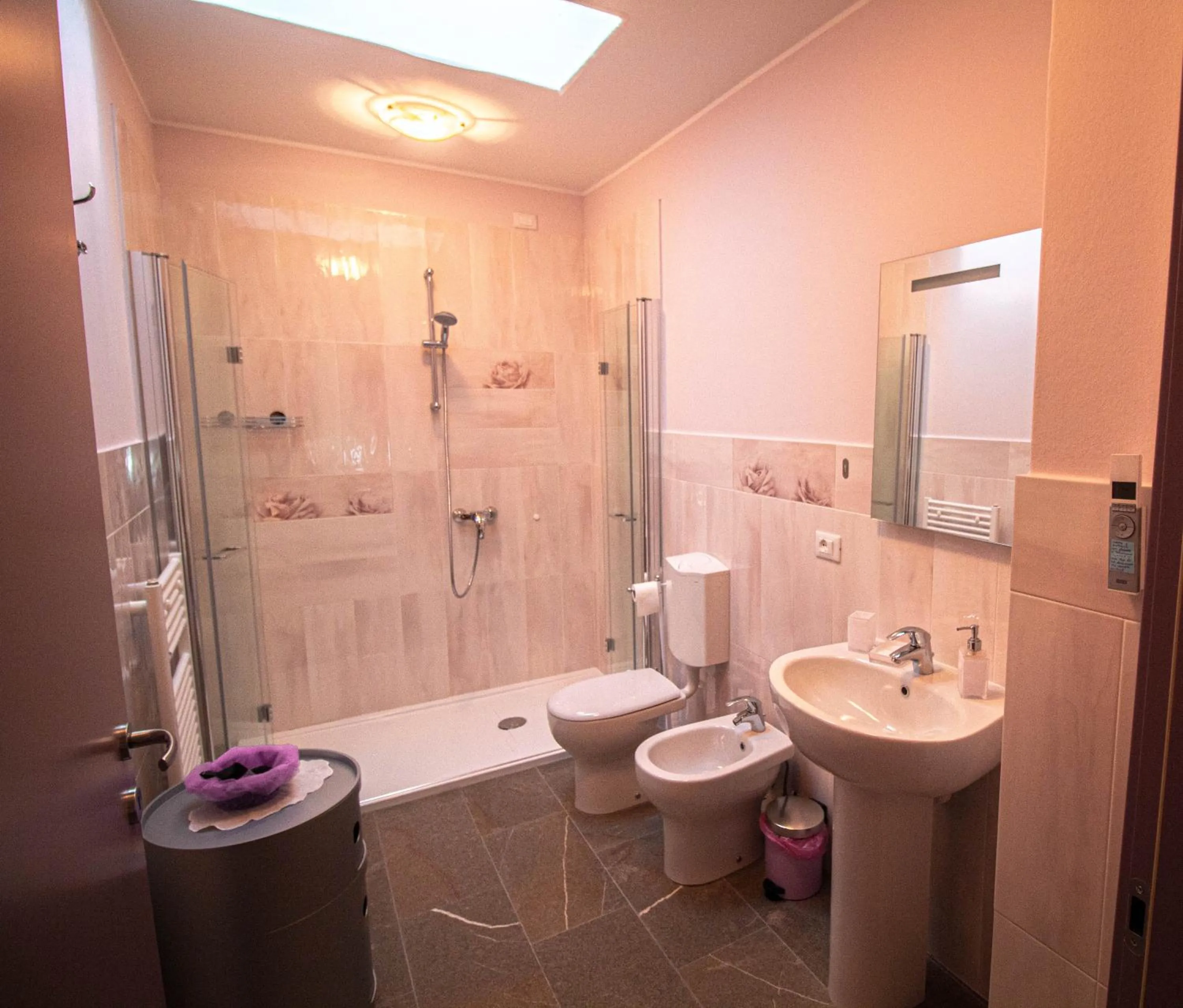 Bathroom in Bed Adelaide