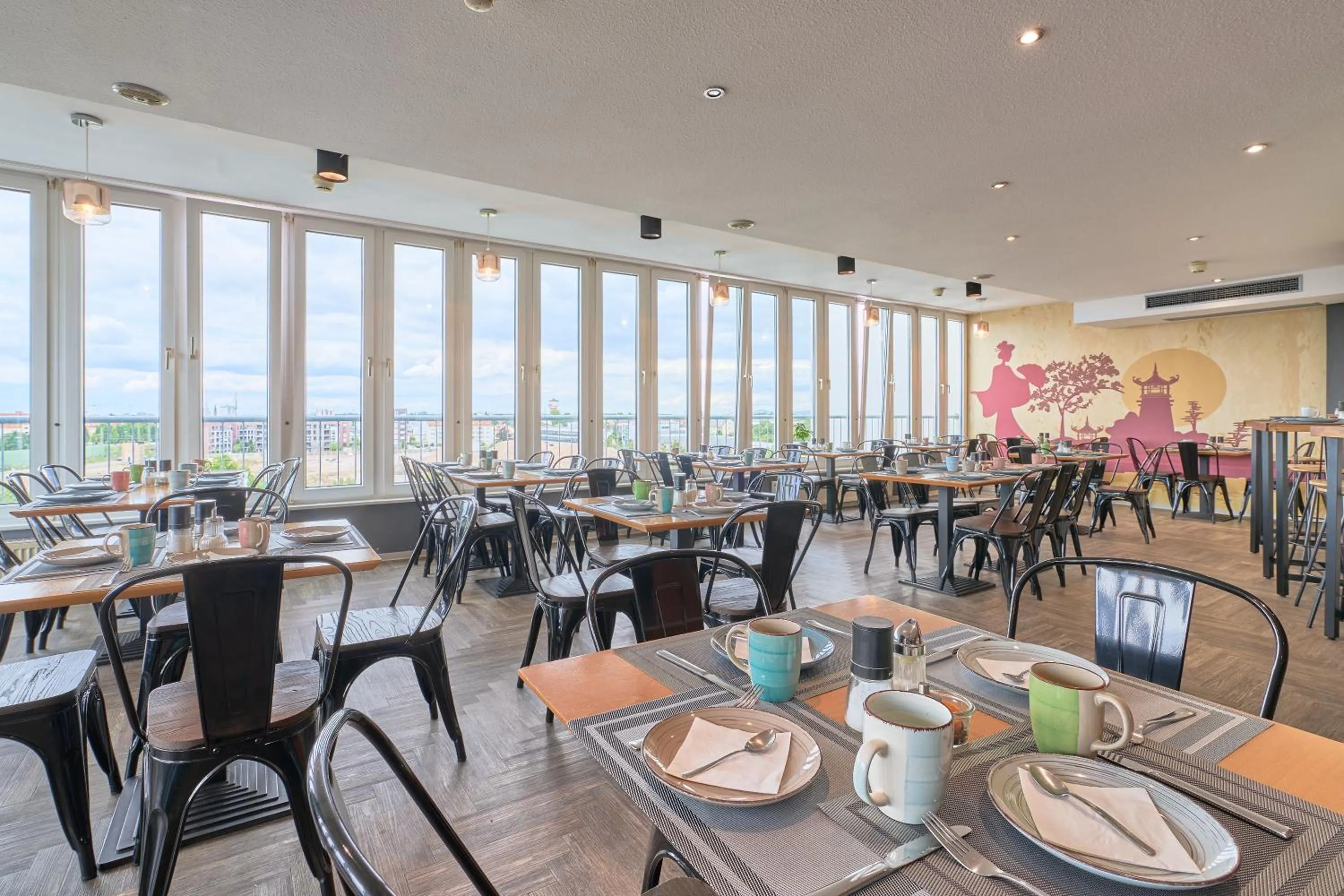 Restaurant/places to eat in eXo Square Heidelberg/Schwetzingen - by SuperFly Hotels