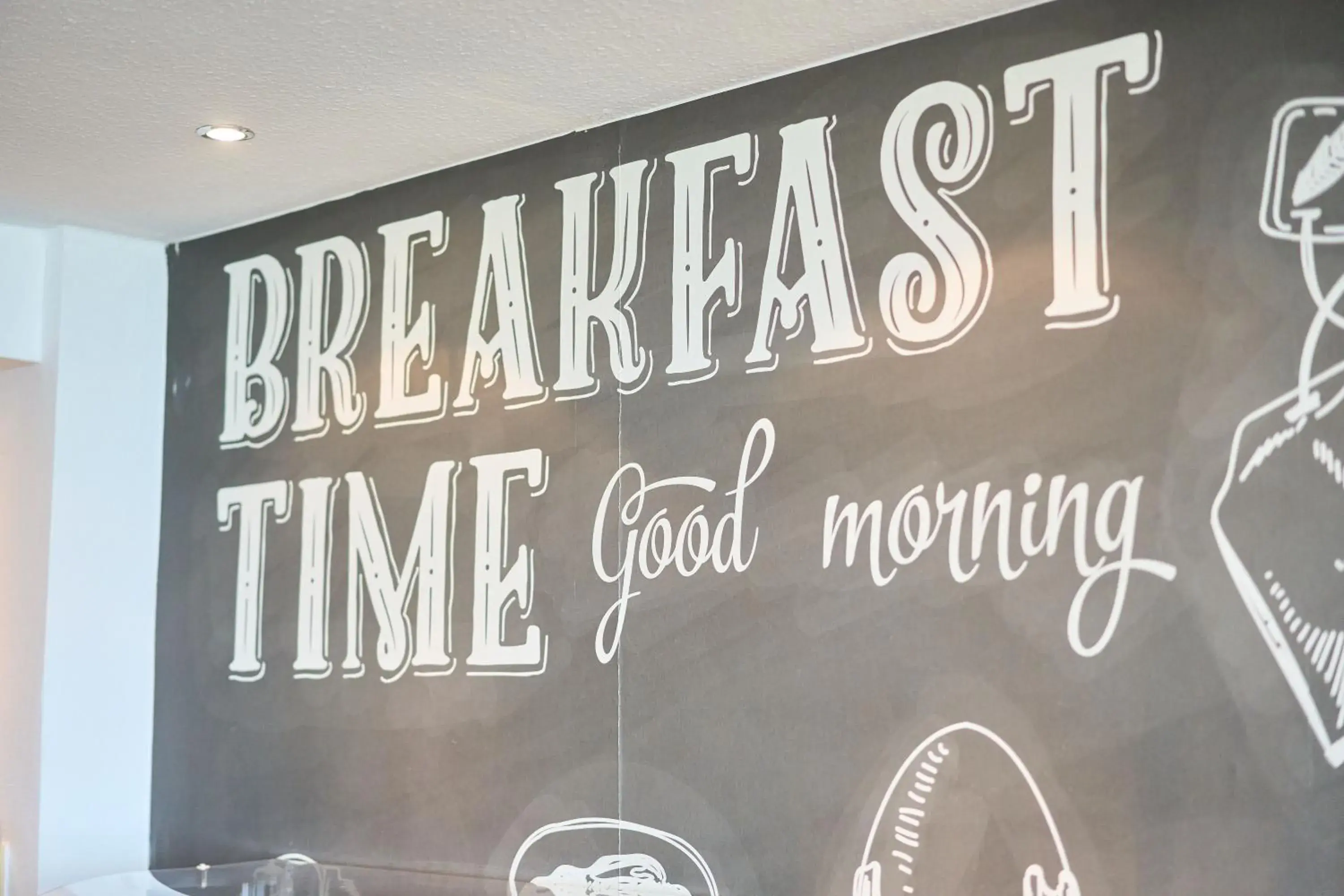 Breakfast in eXo Square Heidelberg/Schwetzingen - by SuperFly Hotels Breakfast in eXo Square Heidelberg/Schwetzingen - by SuperFly Hotels