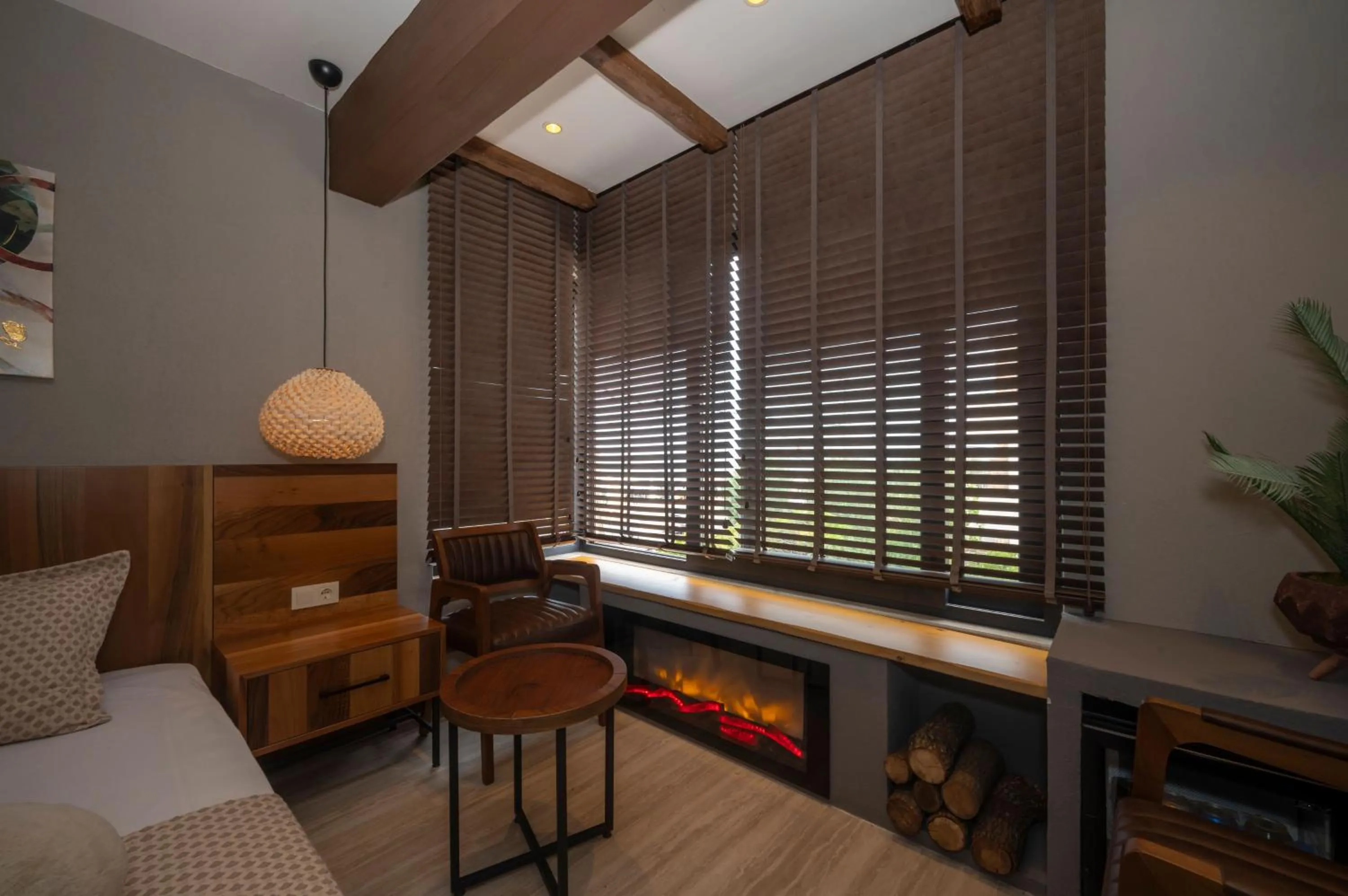 Seating area, Bed in Villa Siesta Hotel Istanbul Airport