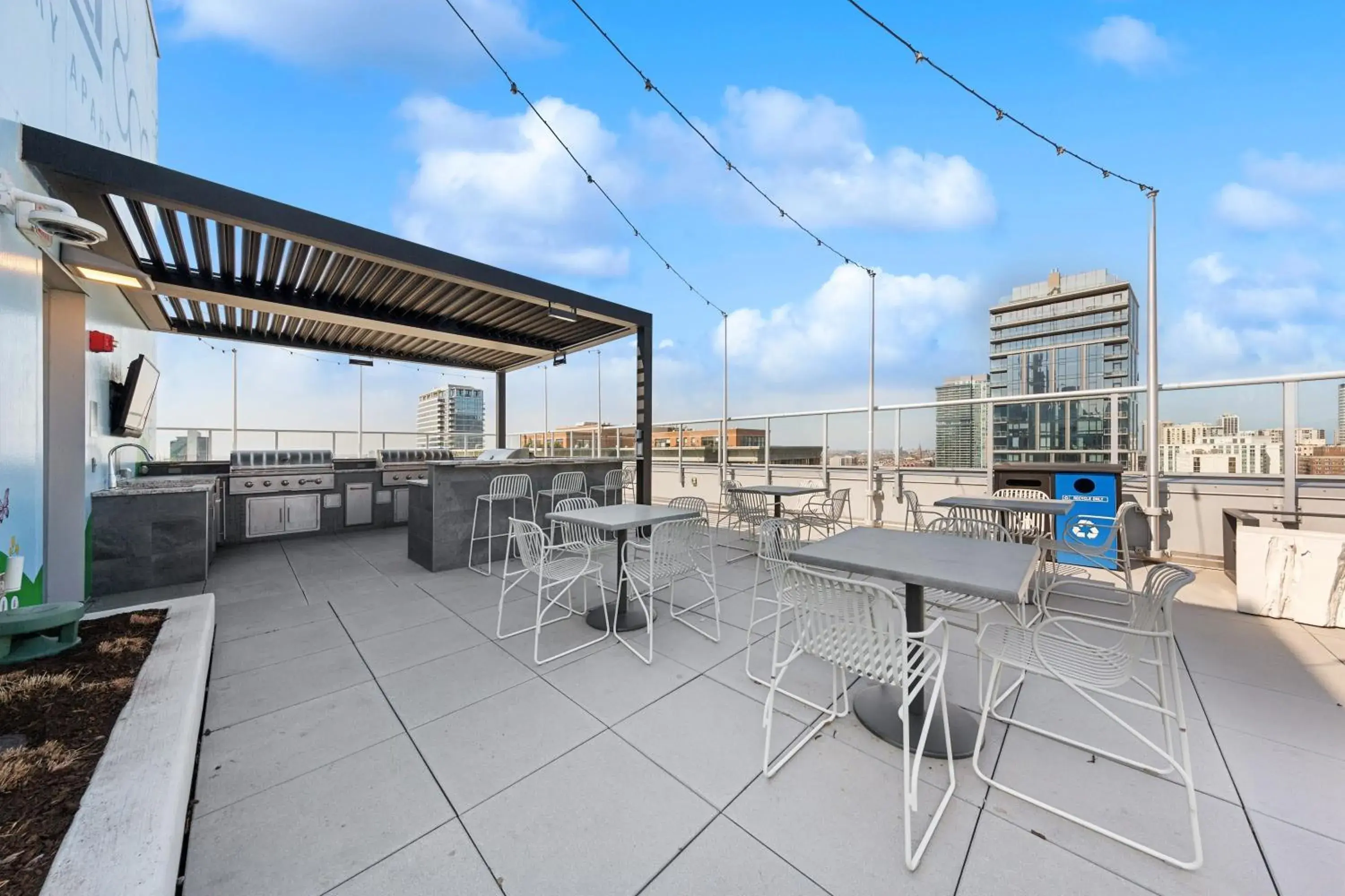 BBQ facilities in Kasa River North Chicago BBQ facilities in Kasa River North Chicago