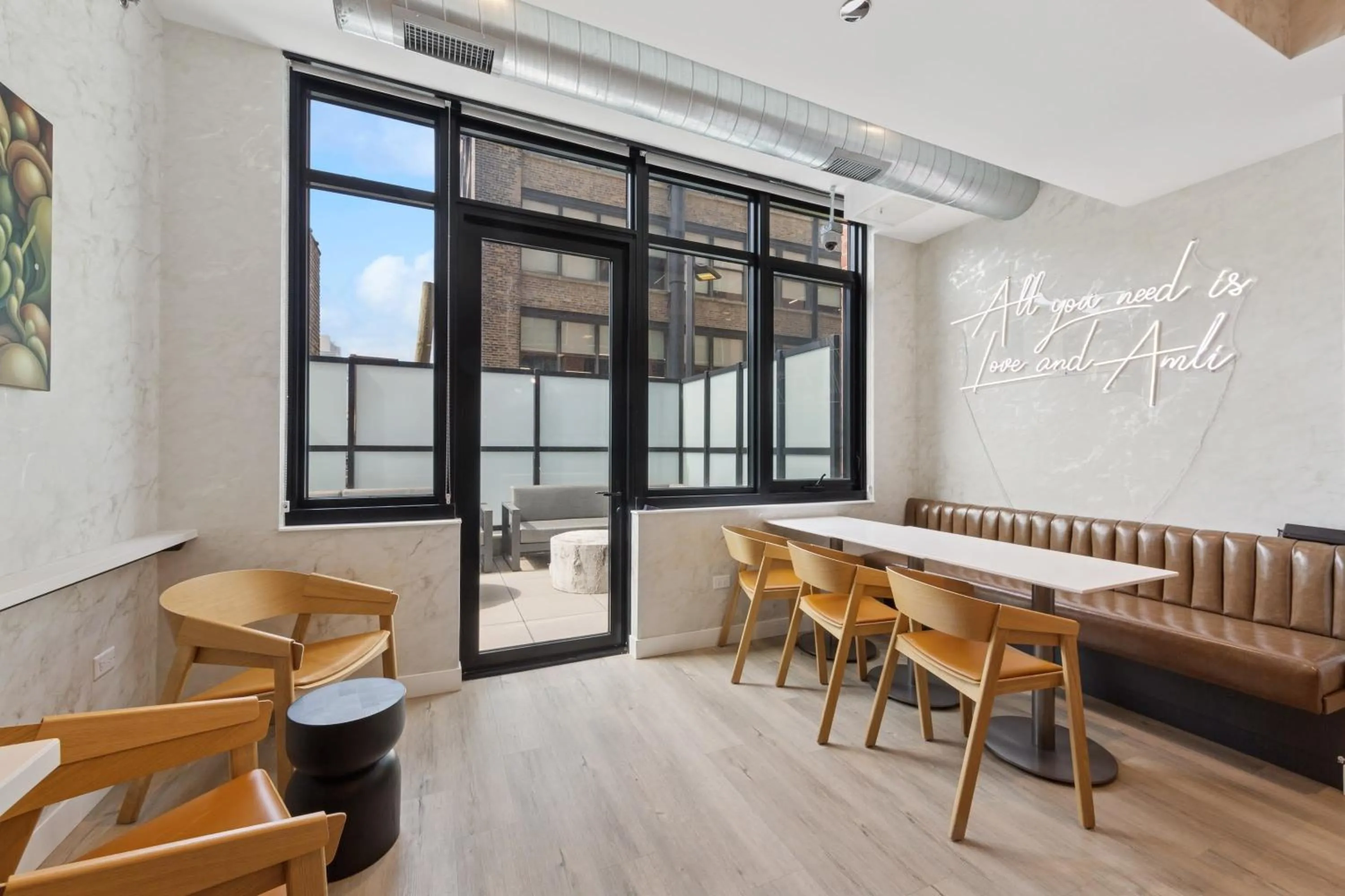 Meeting/conference room in Kasa River North Chicago