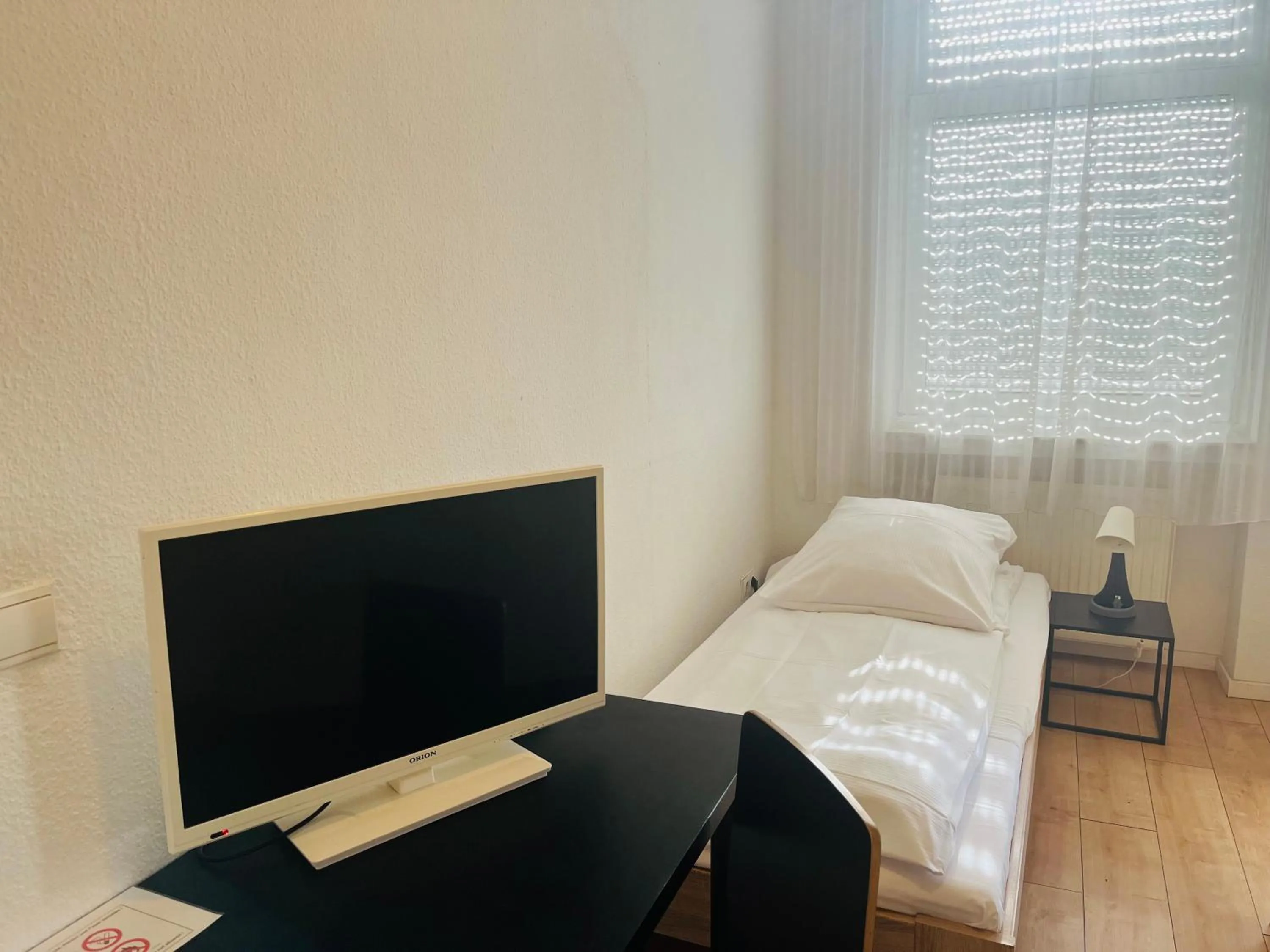 Photo of the whole room, Bed in Hotel Westend