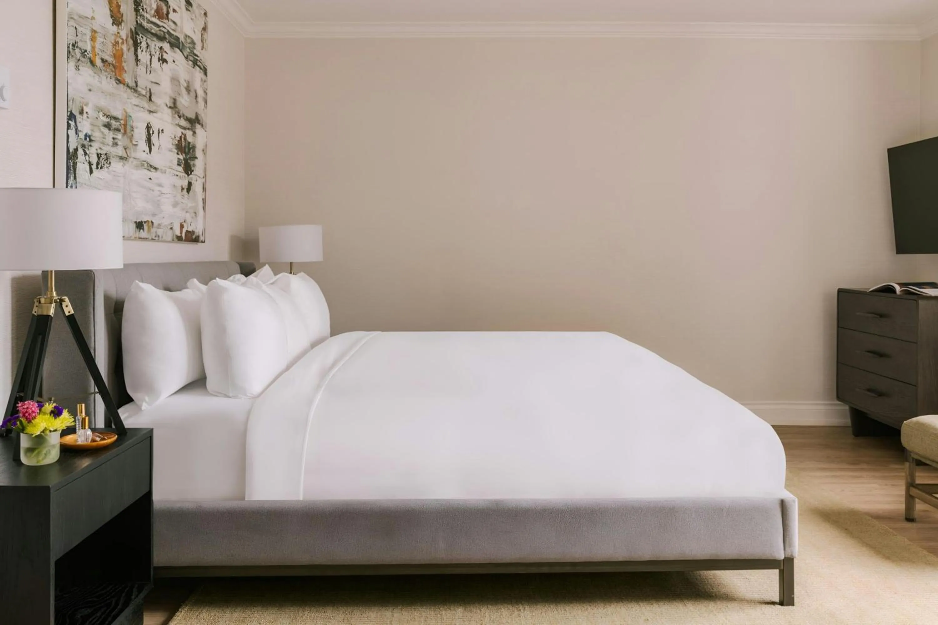 Bedroom, Bed in The Sunset Hotel West End