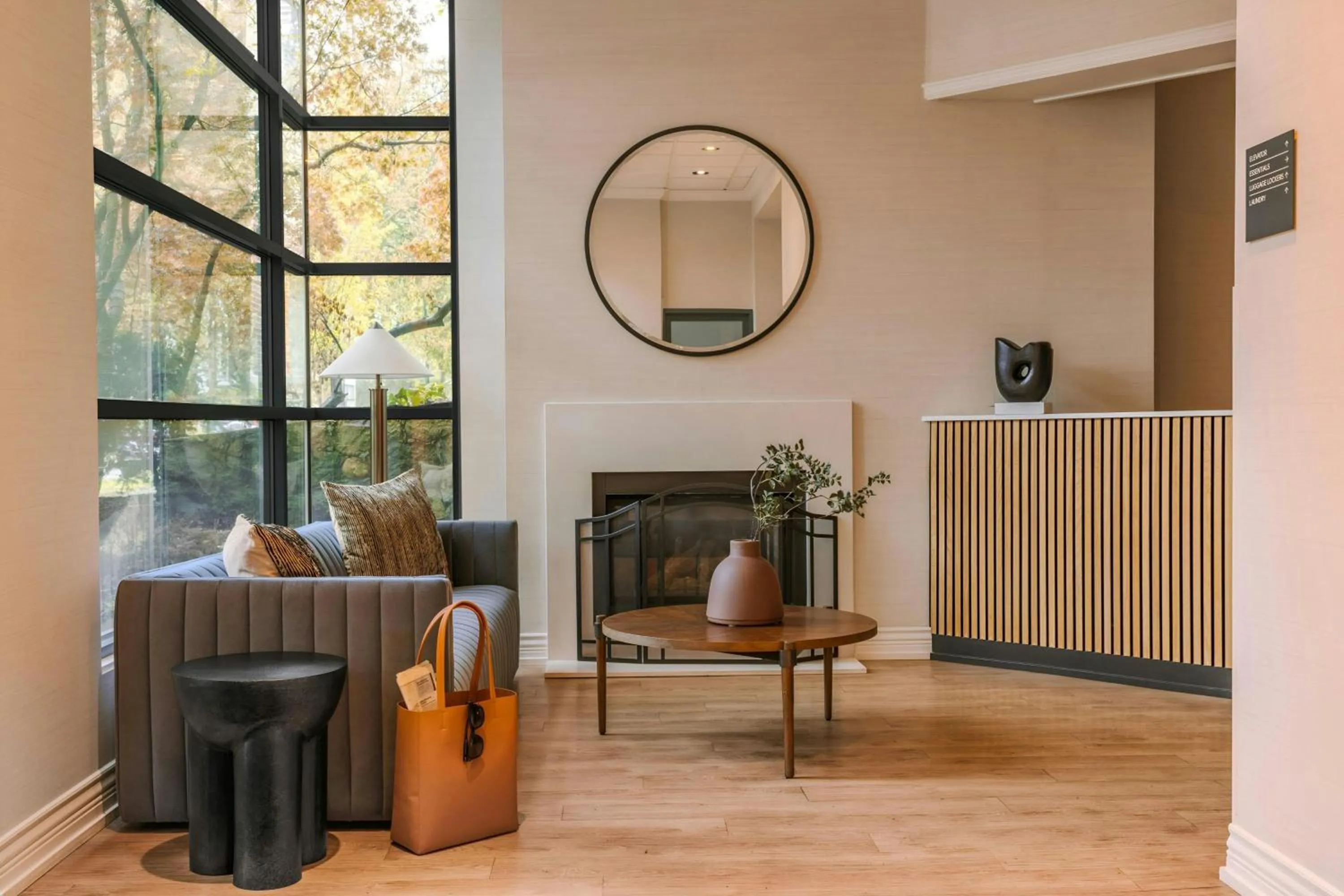 Lobby or reception in The Sunset Hotel West End
