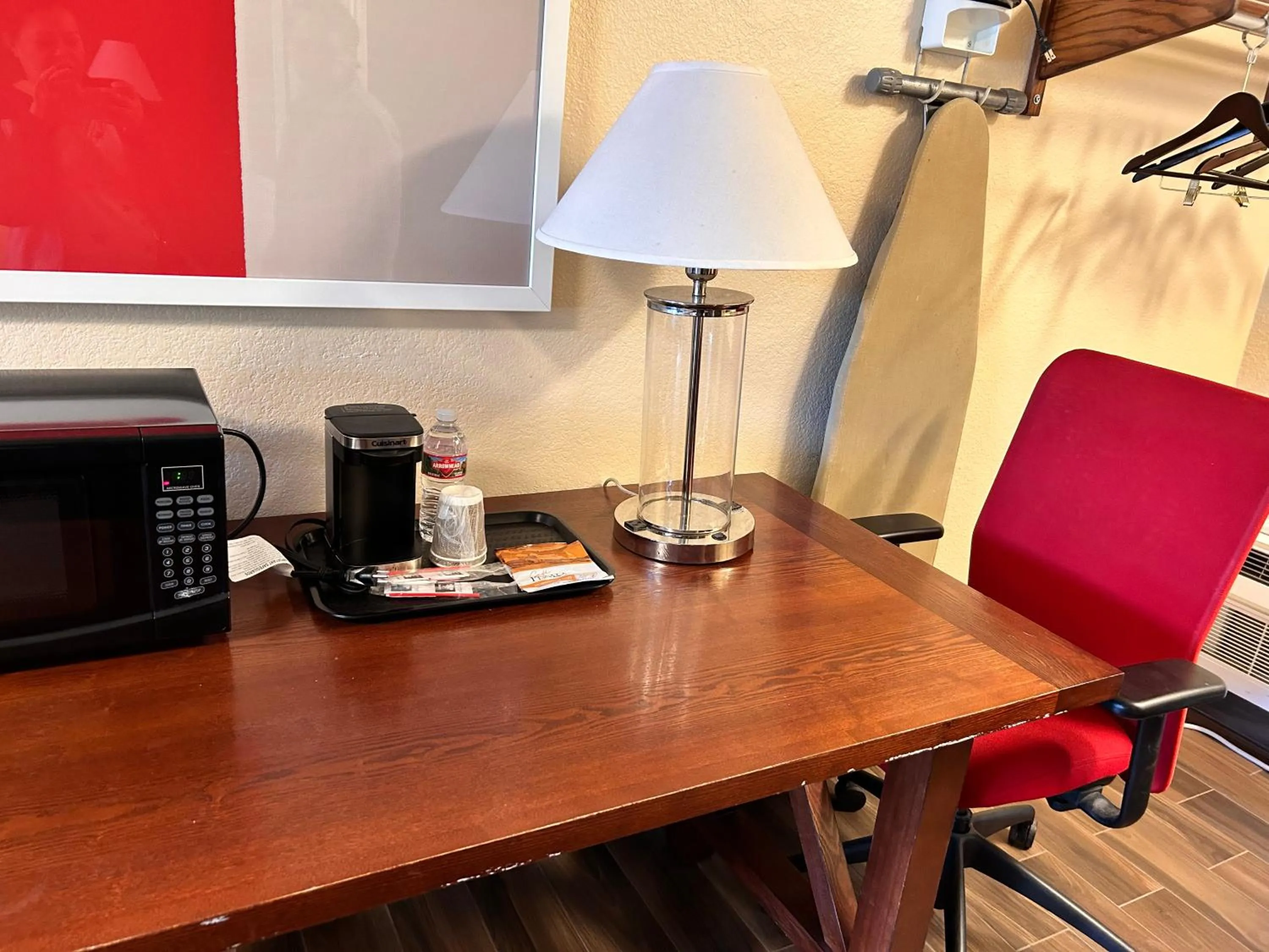 hair dresser in Abby's Anaheimer Inn - Across Disneyland Park