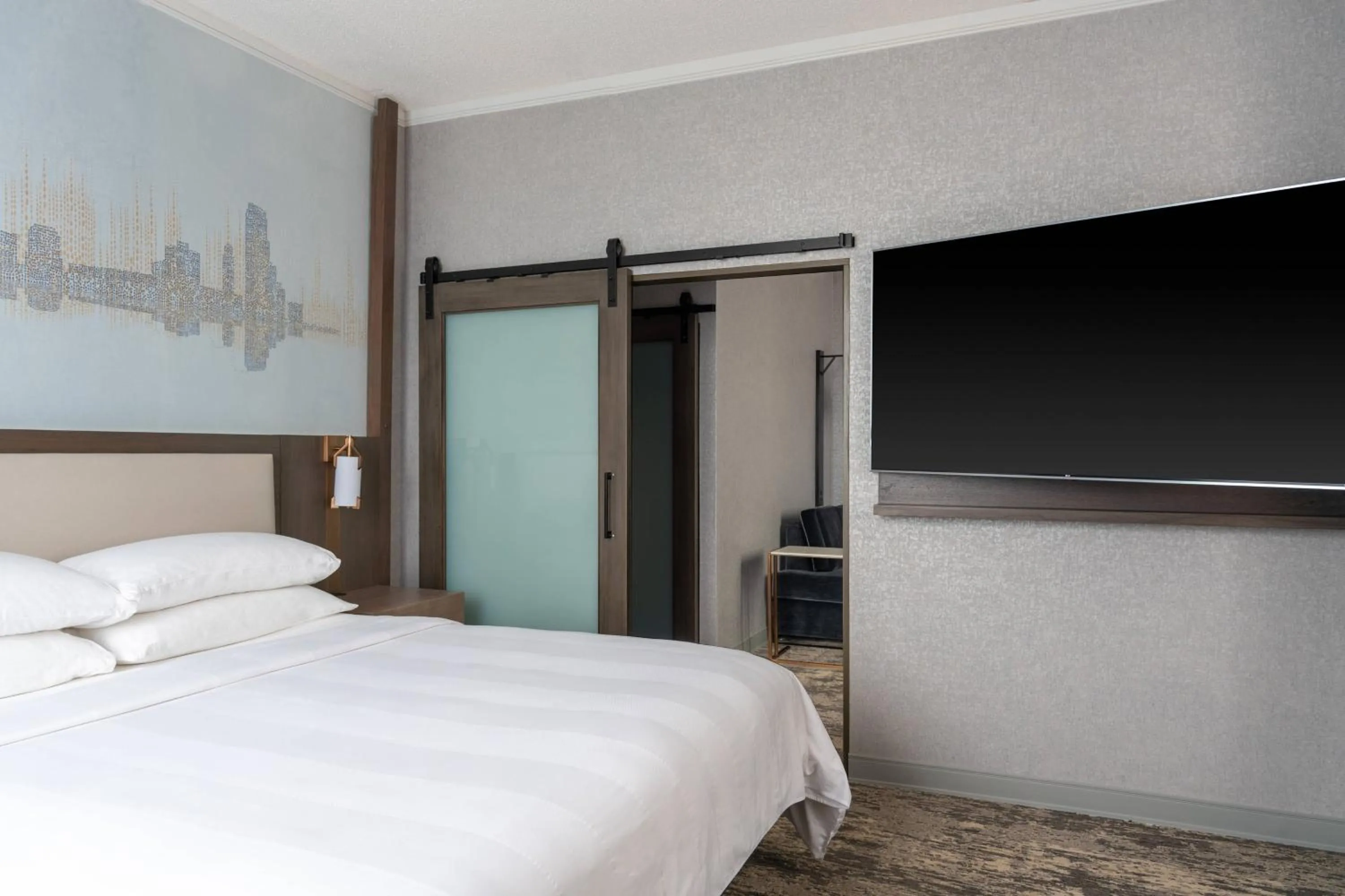 Bedroom, Bed in Courtyard by Marriott Chicago at Medical District-UIC