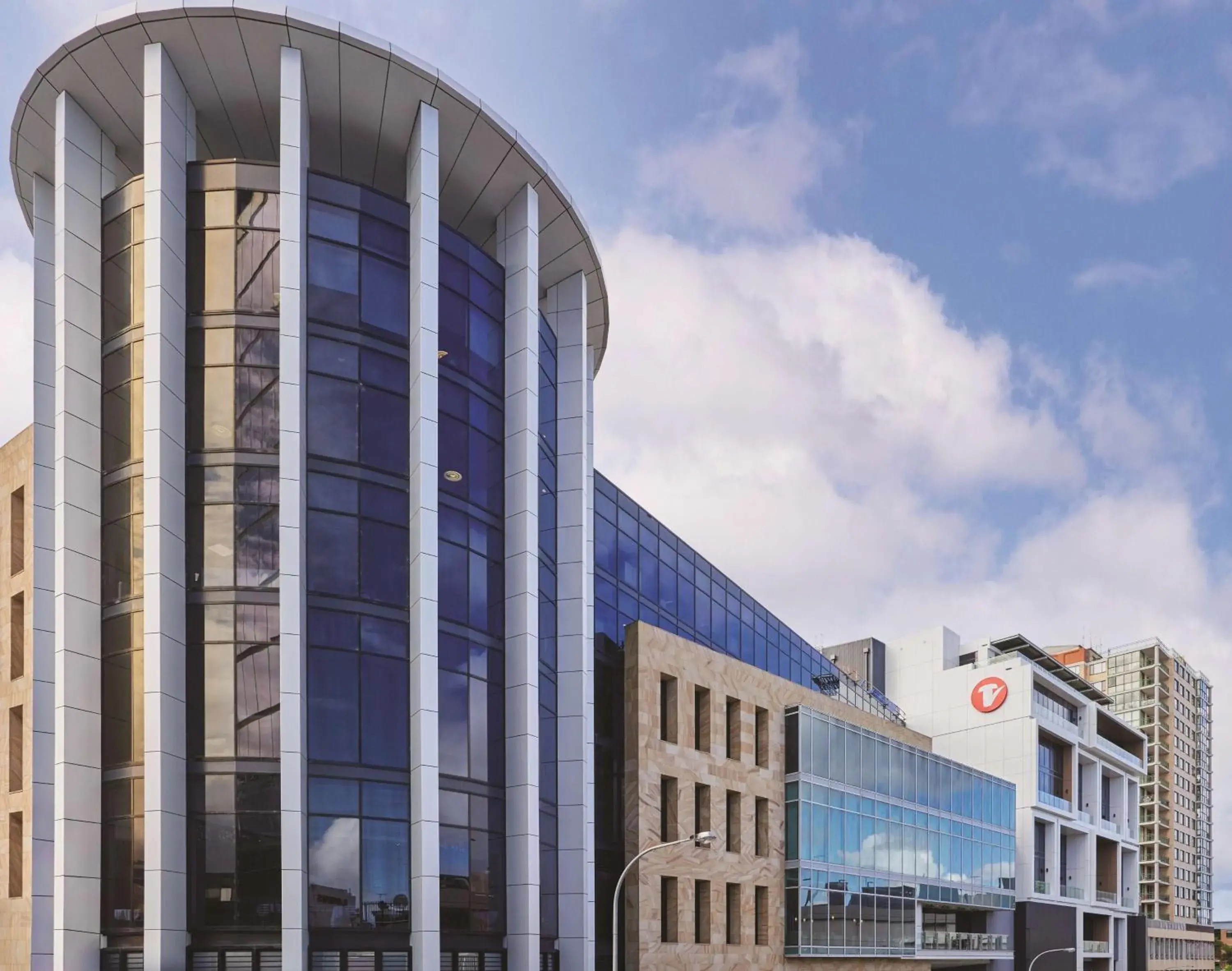 Property building in Travelodge Hotel Hurstville Sydney Property building in Travelodge Hotel Hurstville Sydney