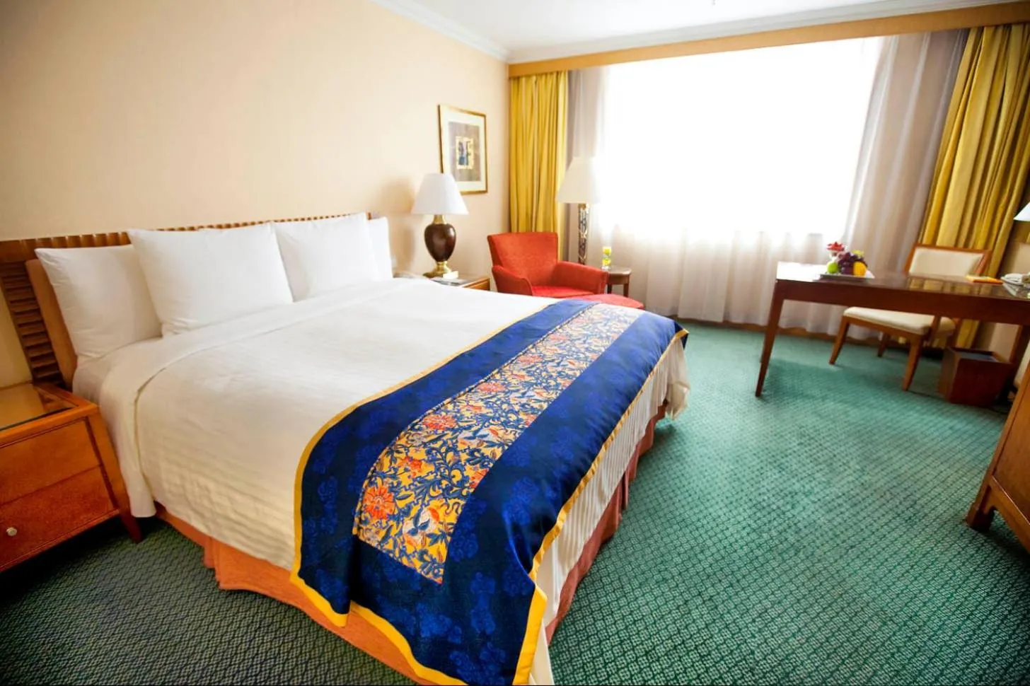 Bedroom, Bed in Courtyard By Marriott Shanghai Pudong