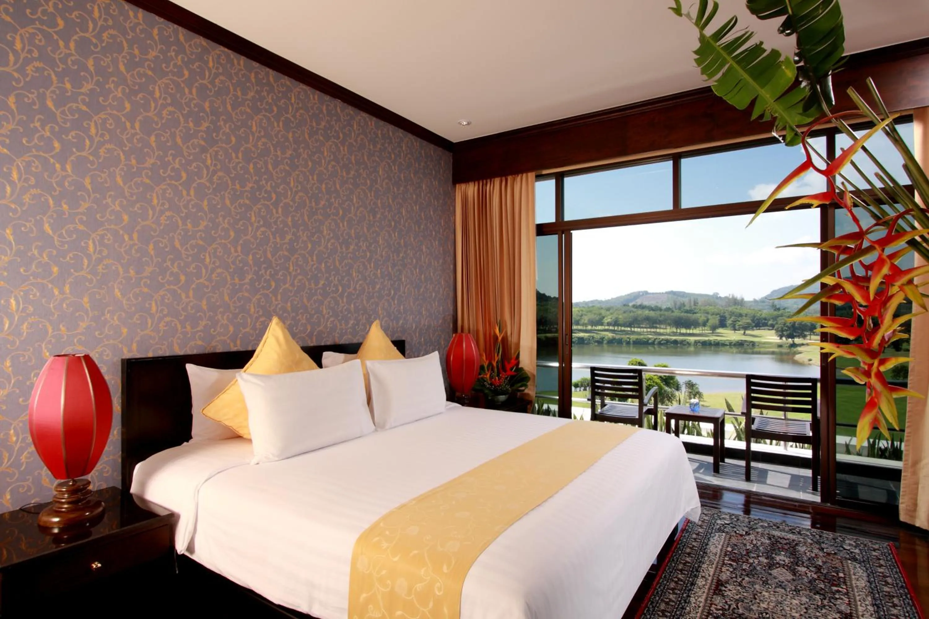 Bed in Blue Canyon Country Club