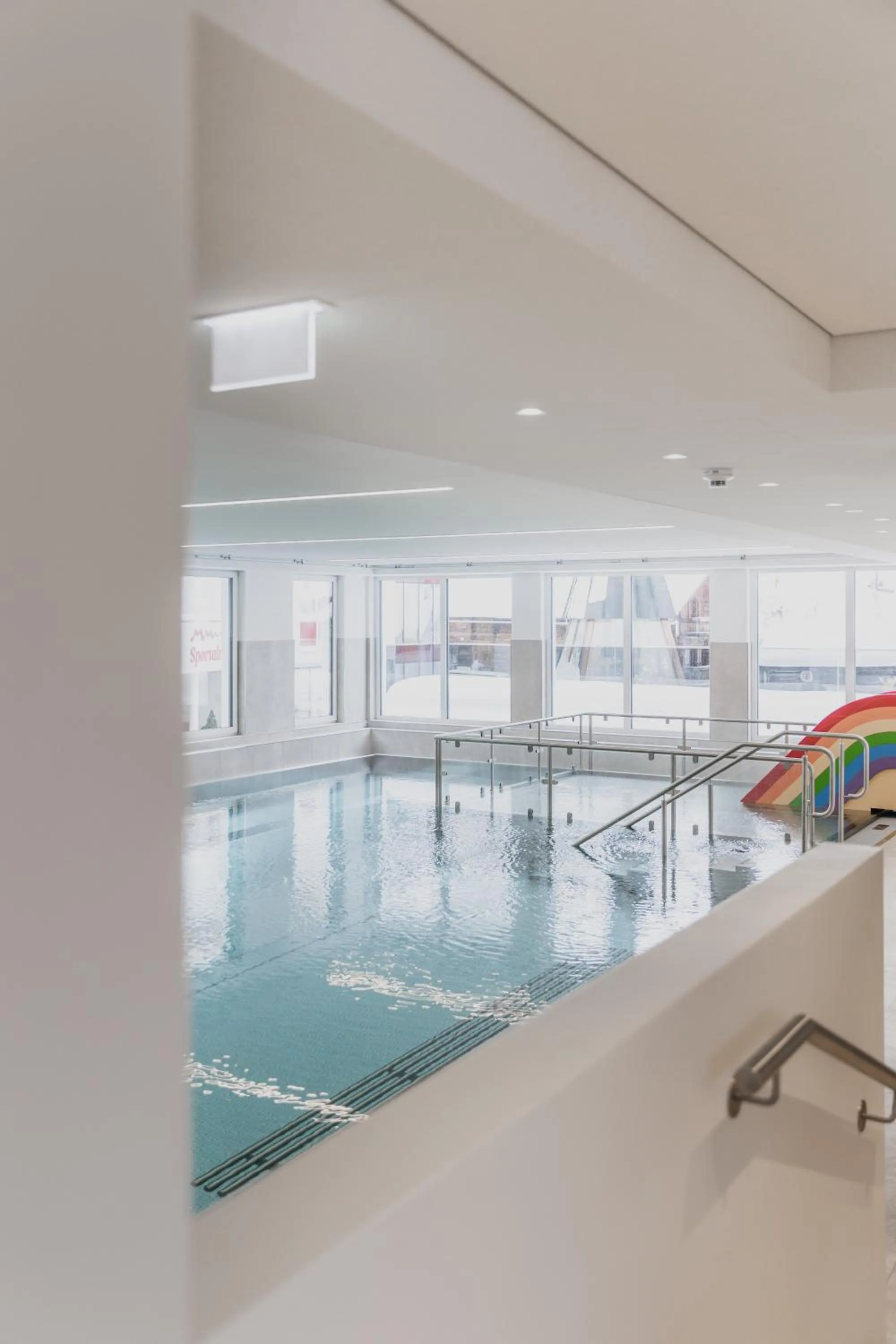 Swimming pool in FIRSTpeak Zauchensee