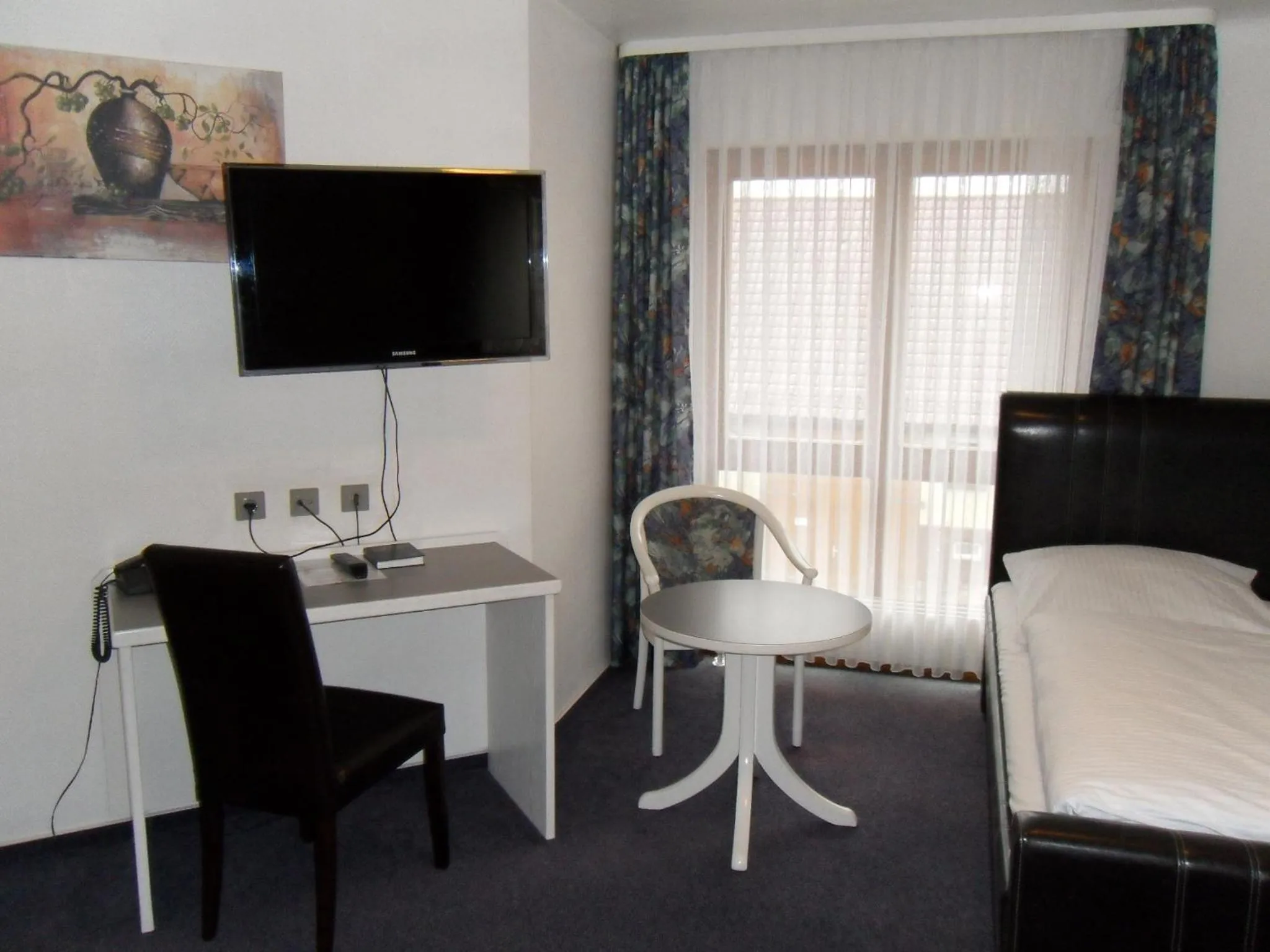 TV and multimedia, Bed in Hotel Gasthof Traube