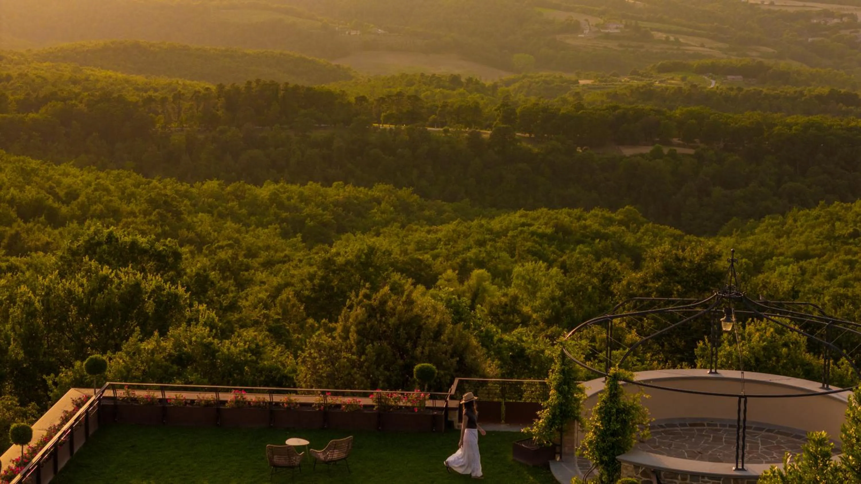 Property building in I Borghi dell'Eremo
