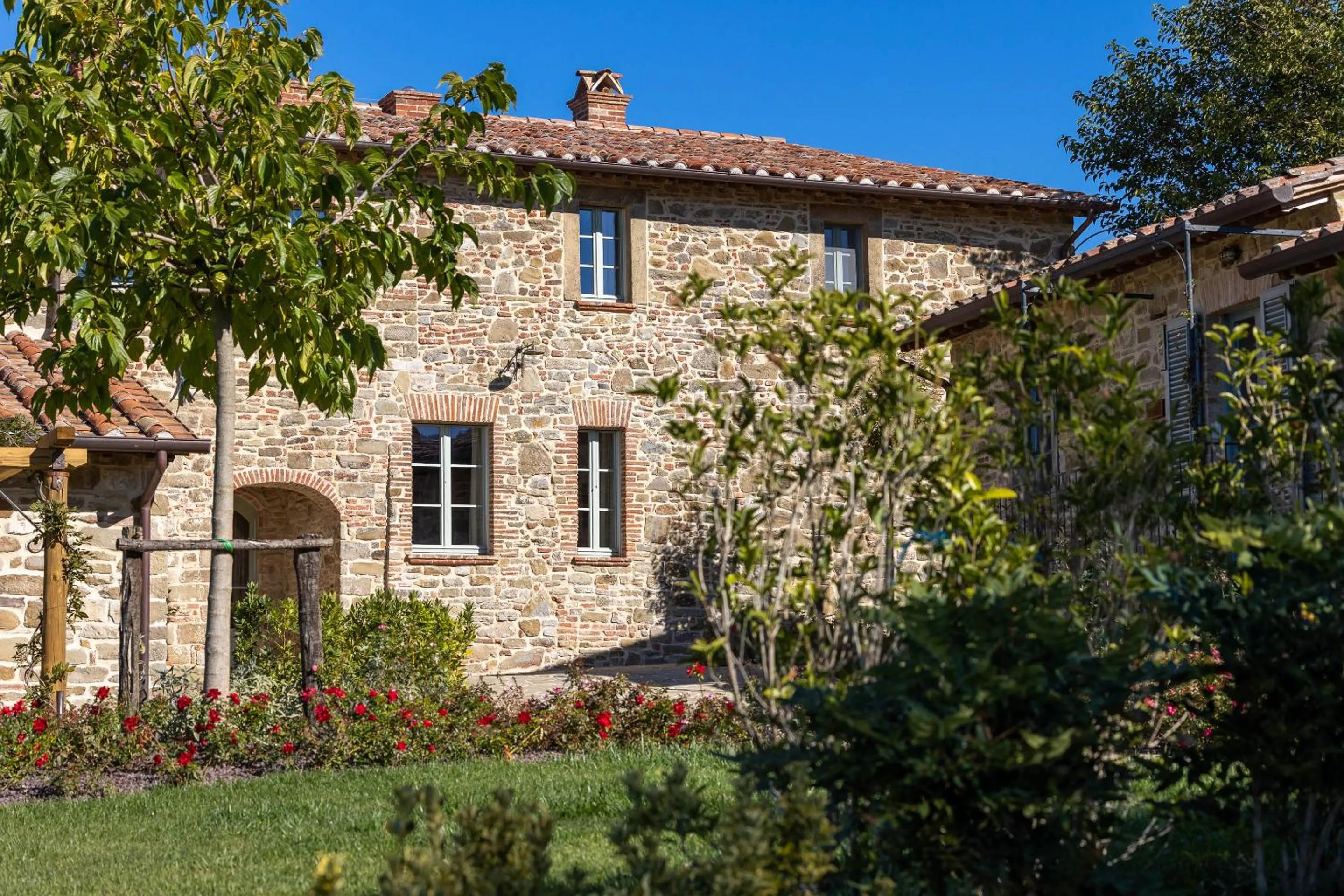 Property building in I Borghi dell'Eremo