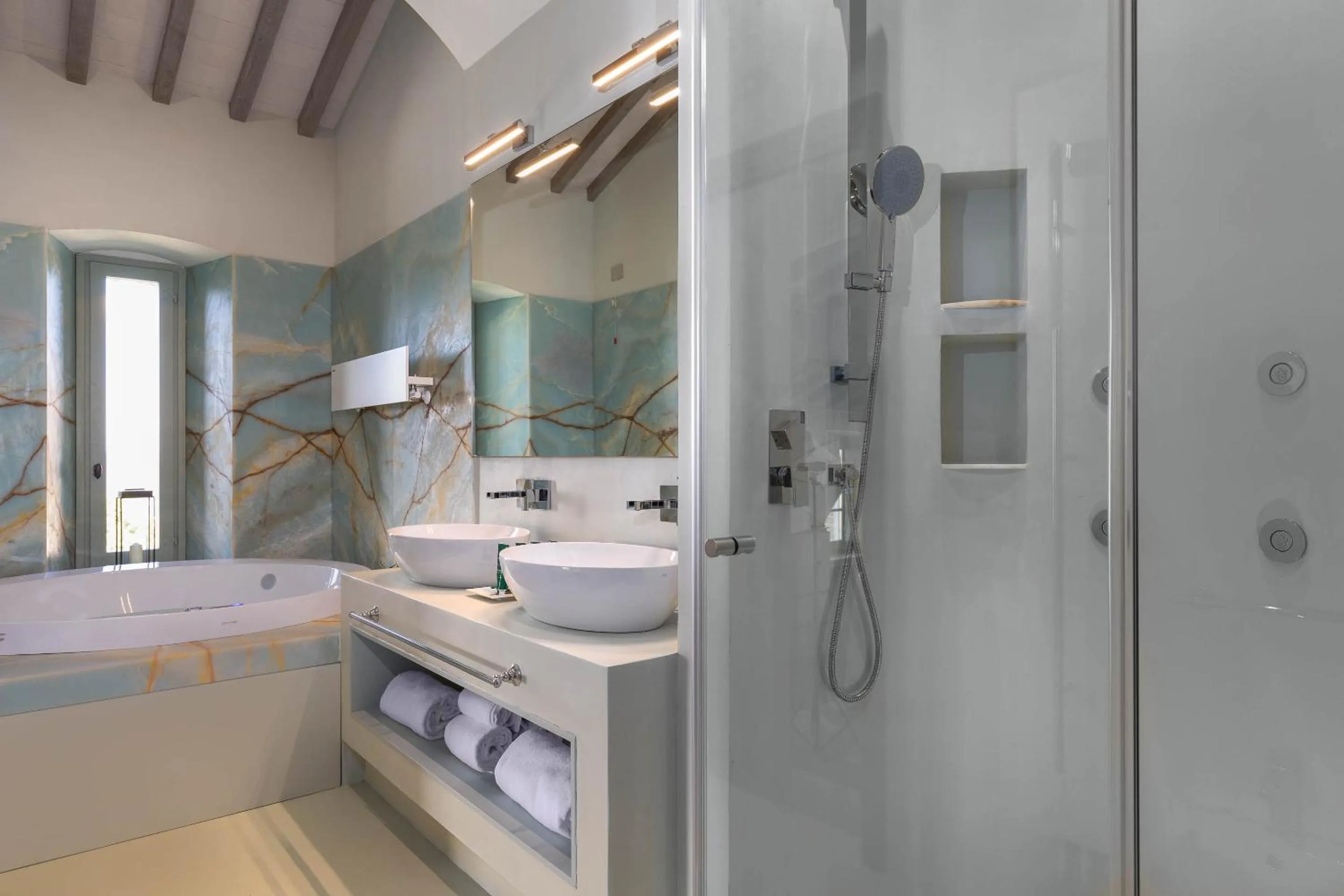 Bathroom in I Borghi dell'Eremo