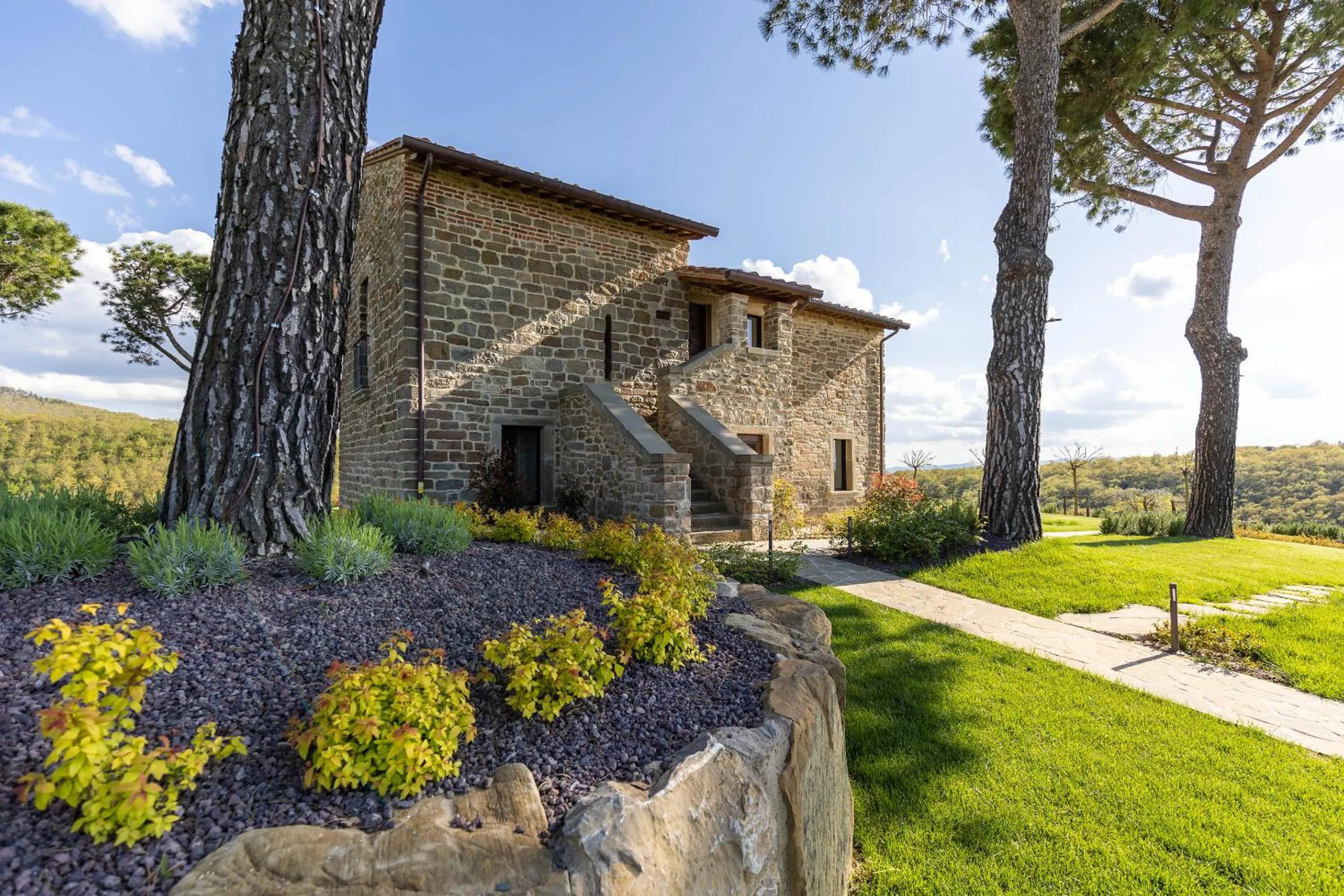 Property building in I Borghi dell'Eremo
