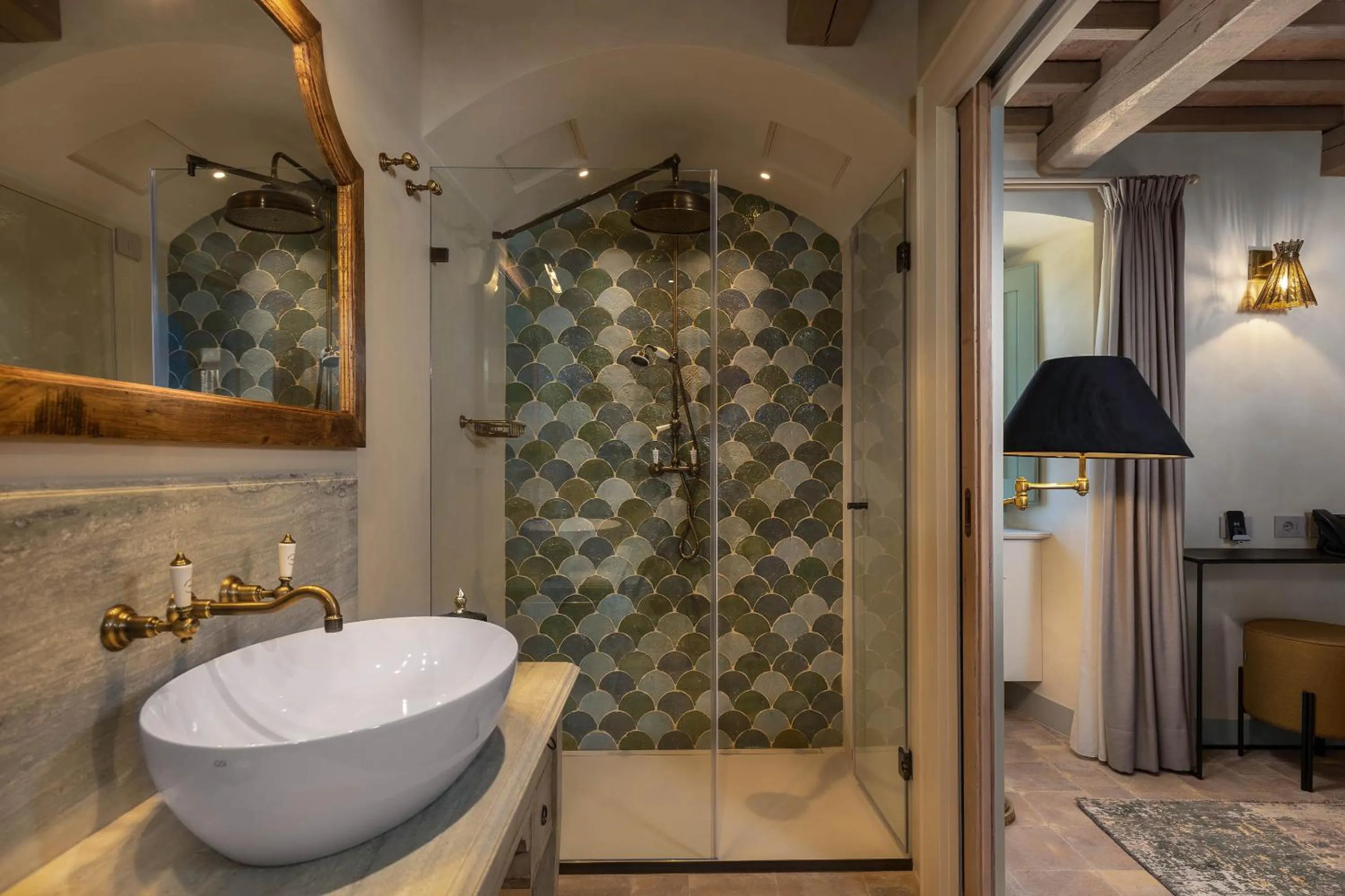 Shower in I Borghi dell'Eremo