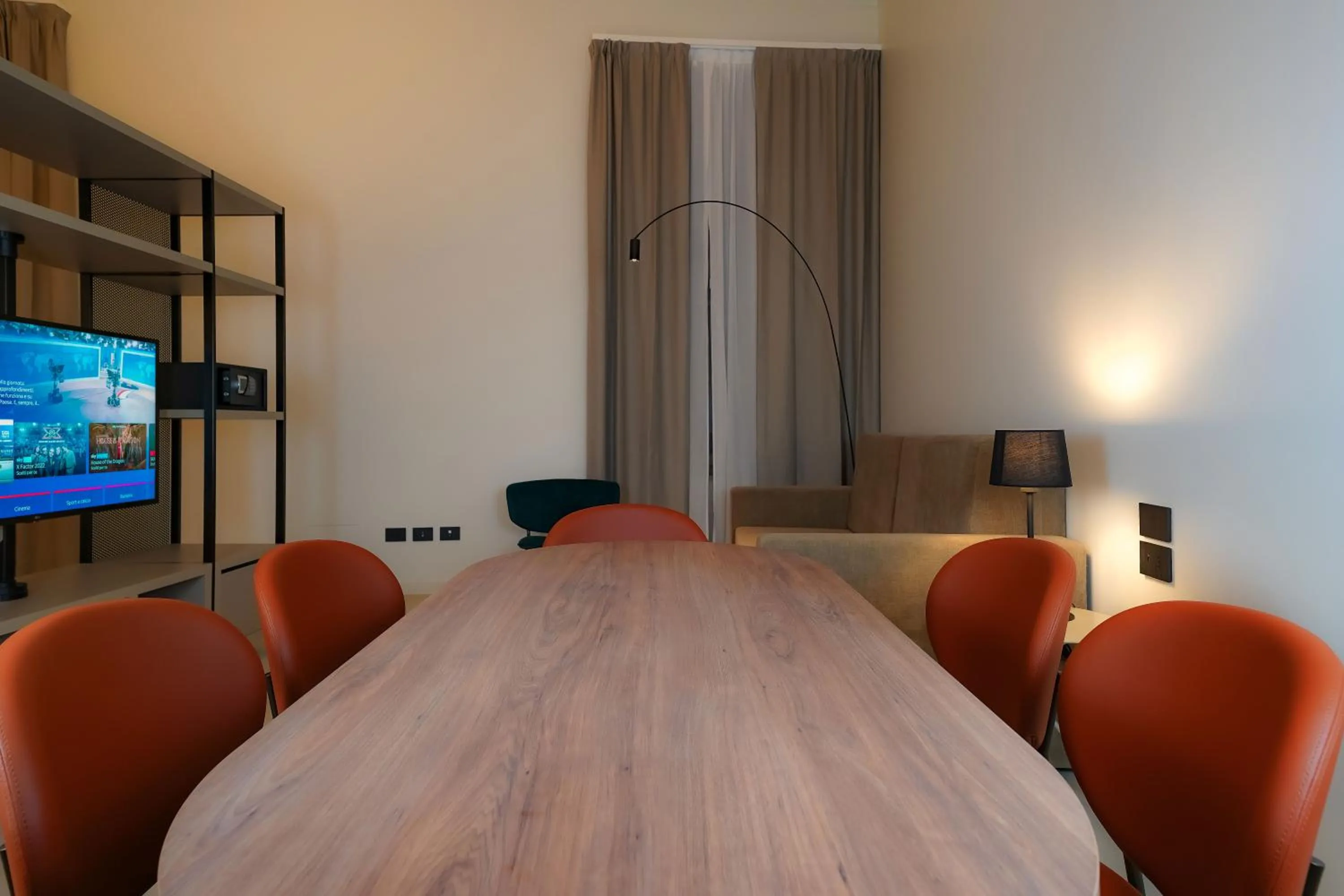 TV and multimedia in Bergamo INN 21