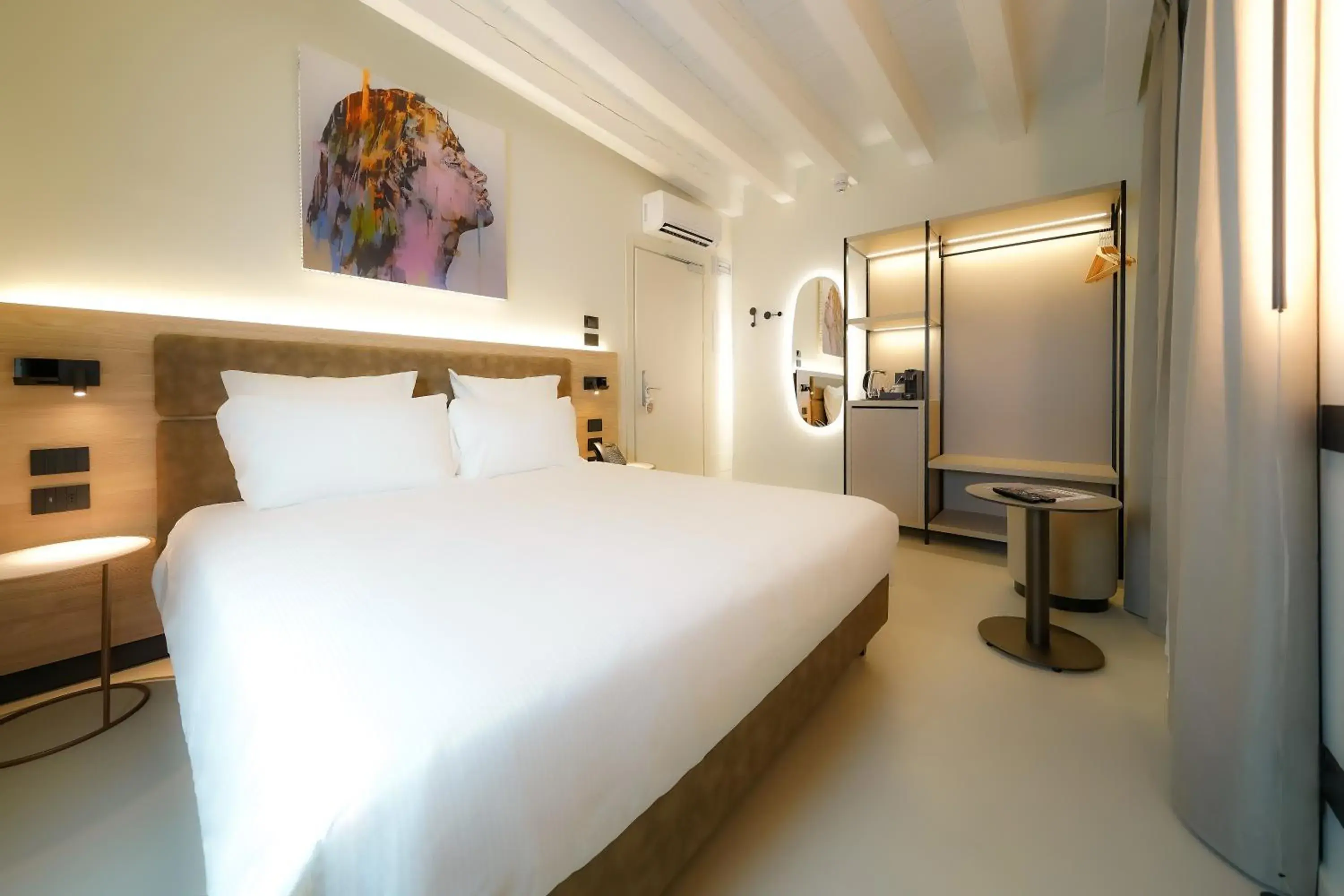 Standard Double Room in Bergamo INN 21 Standard Double Room in Bergamo INN 21