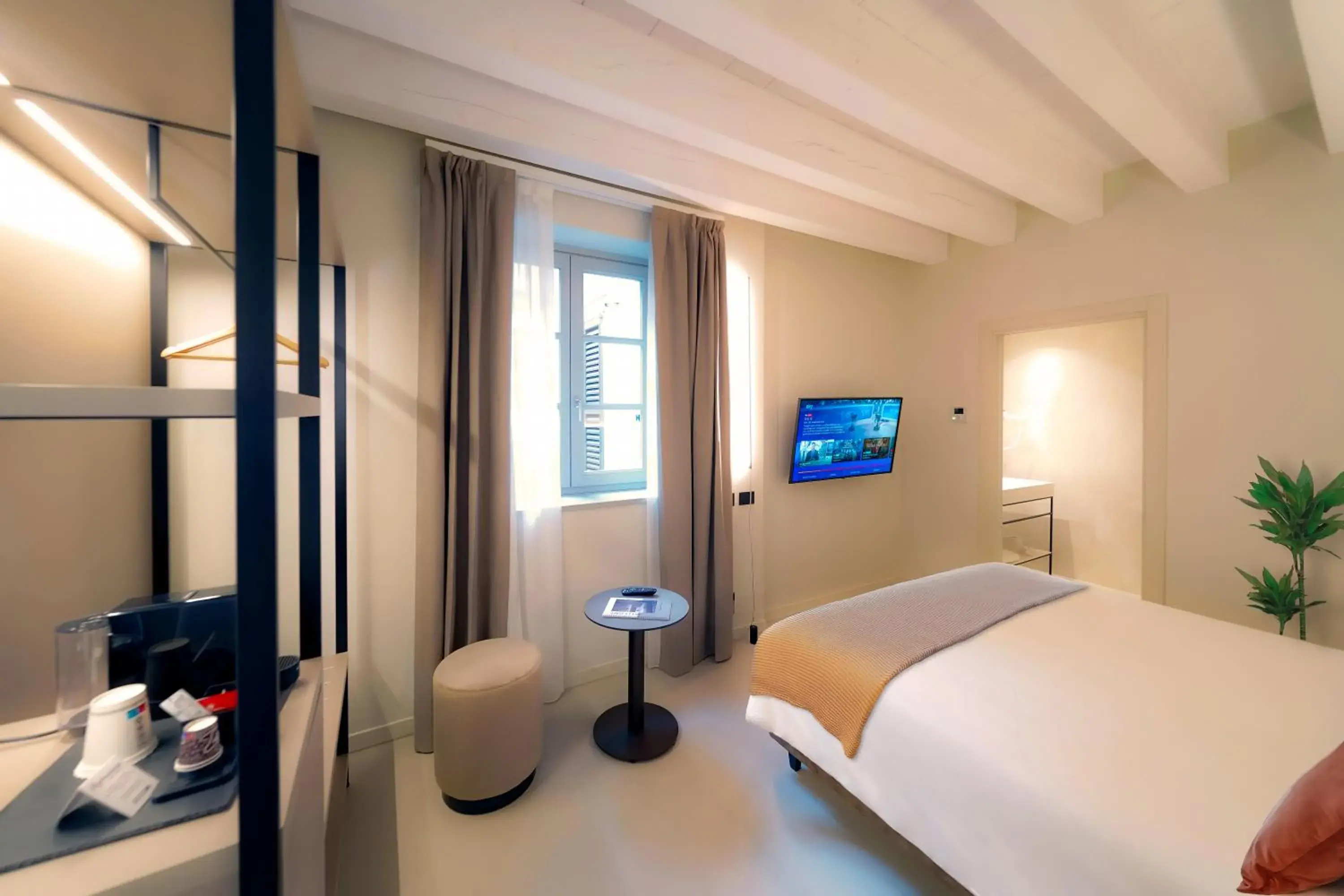 Standard Double Room in Bergamo INN 21 Standard Double Room in Bergamo INN 21