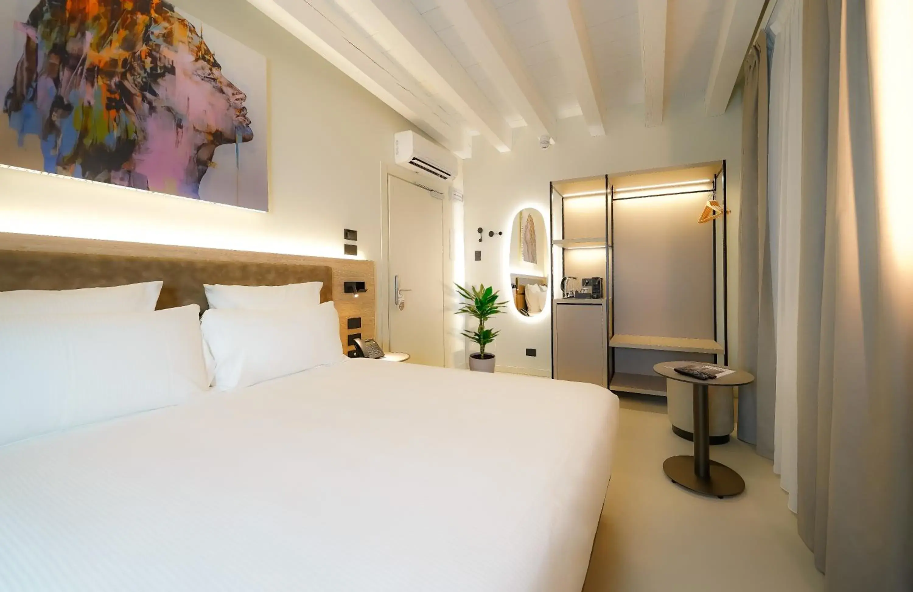 Standard Double Room in Bergamo INN 21 Standard Double Room in Bergamo INN 21