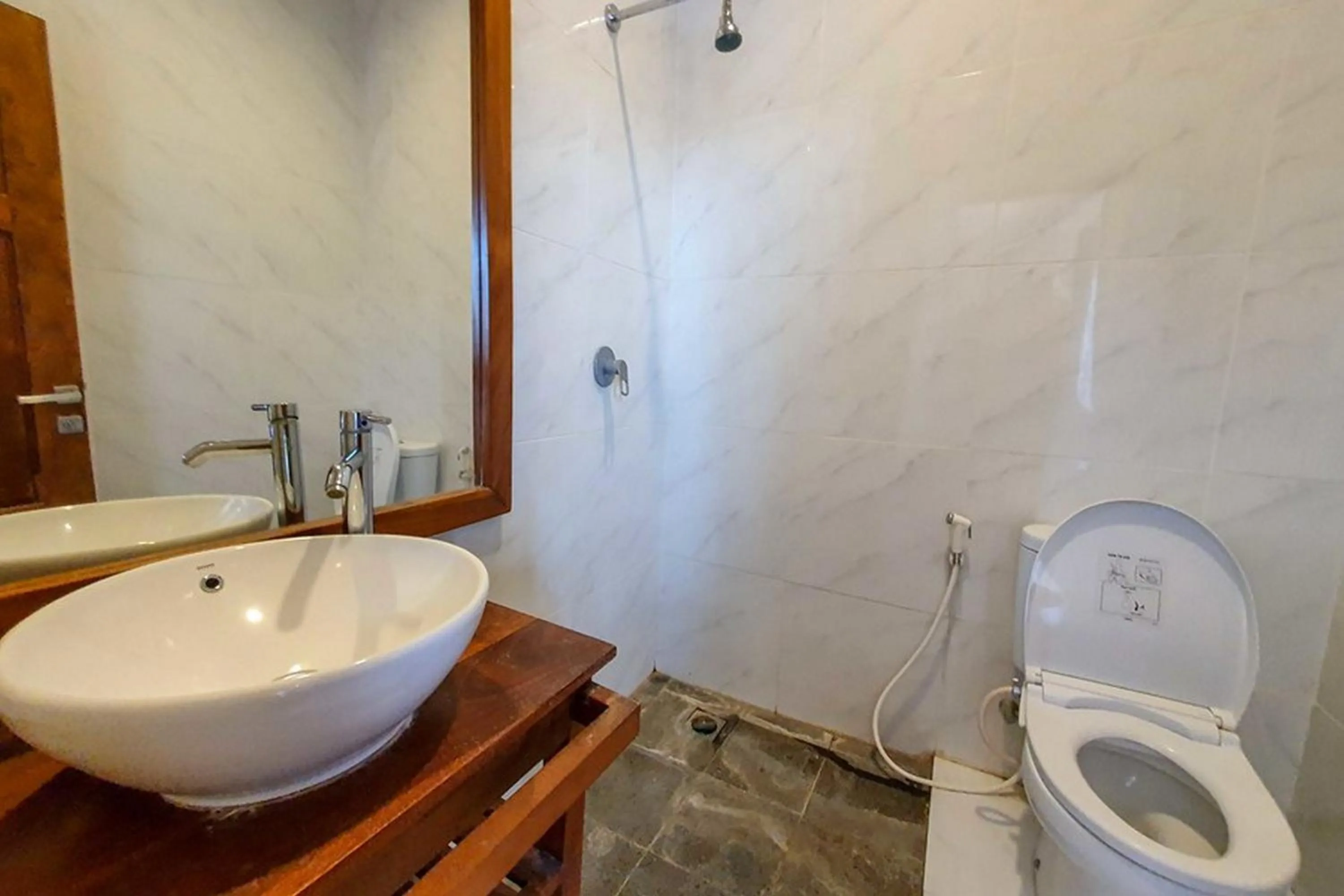 Rumah Eyang Tardjo Syariah Mitra RedDoorz