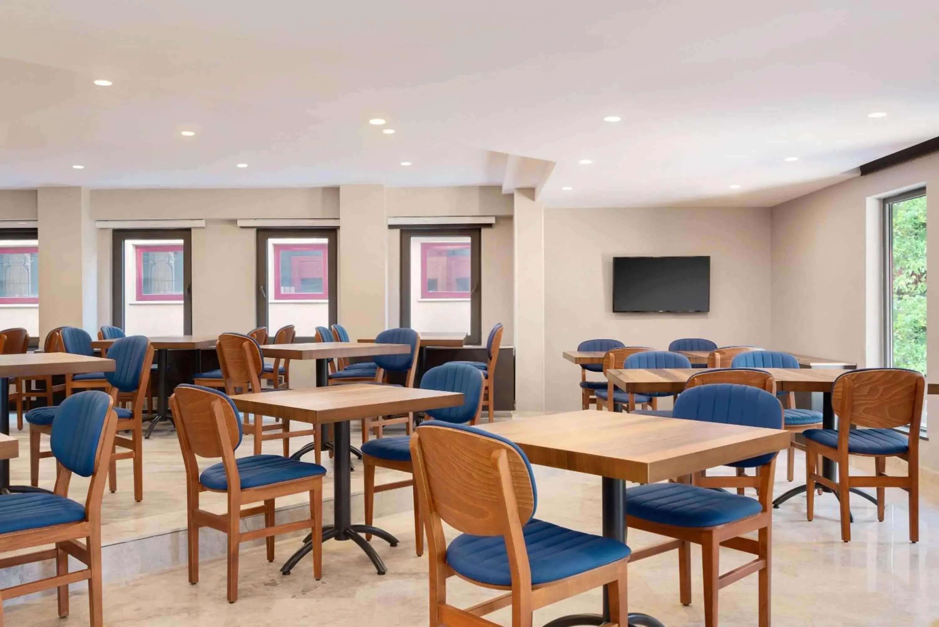 Restaurant/places to eat in Days Hotel by Wyndham Ankara Cankaya Restaurant/places to eat in Days Hotel by Wyndham Ankara Cankaya