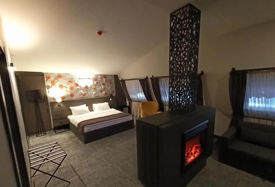 Living room, Bed in Days Hotel by Wyndham Ankara Cankaya