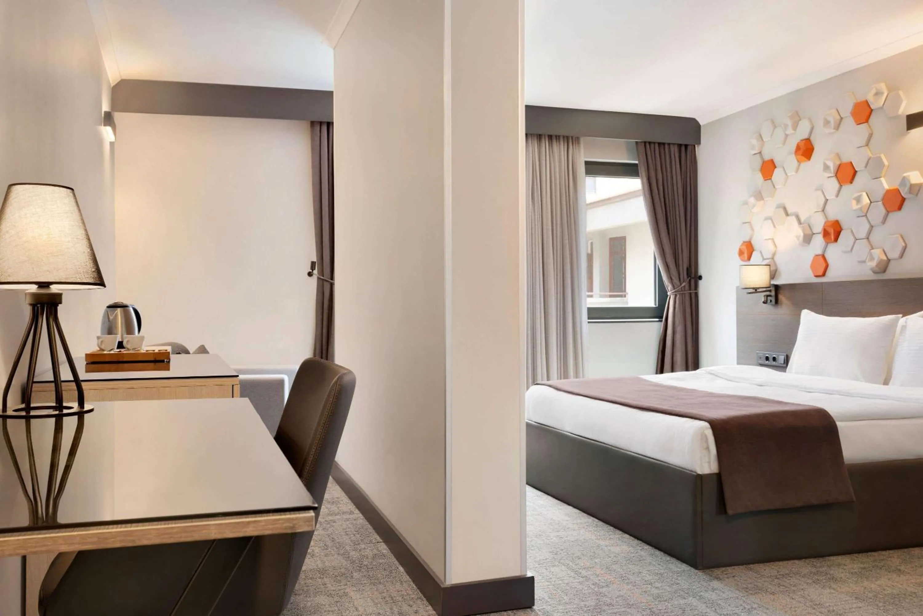 Photo of the whole room, Bed in Days Hotel by Wyndham Ankara Cankaya