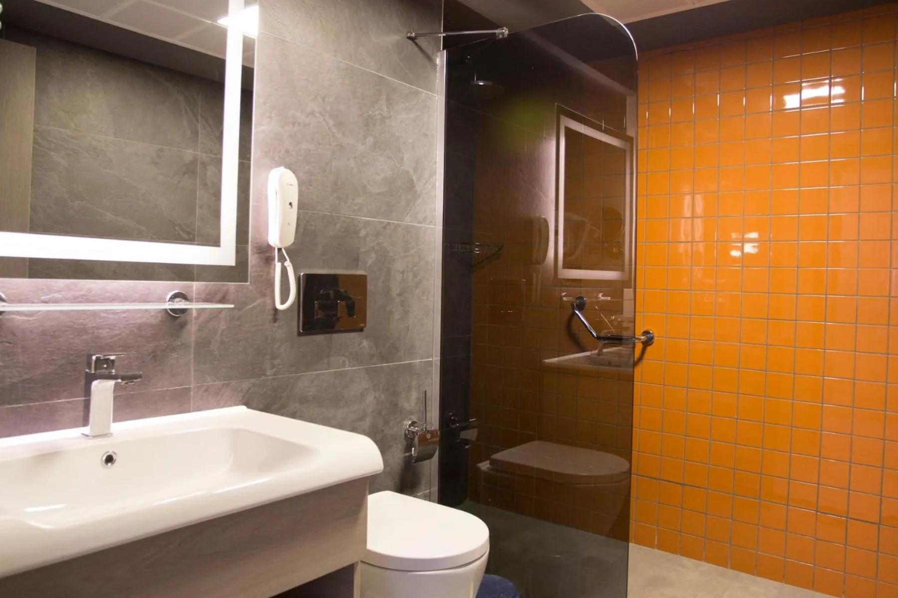 Shower in Days Hotel by Wyndham Ankara Cankaya