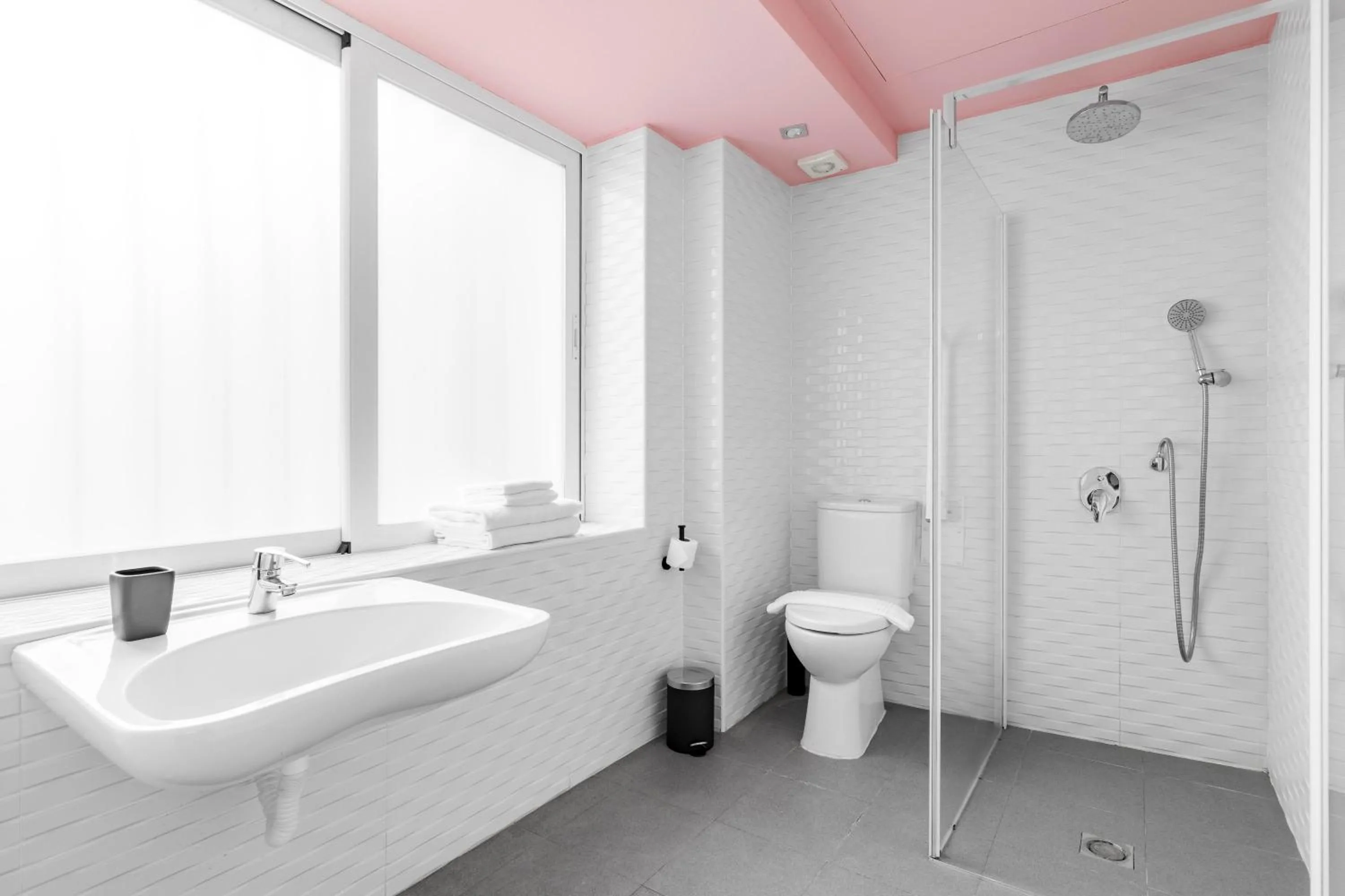 Bathroom in Bob W Madrid Chueca