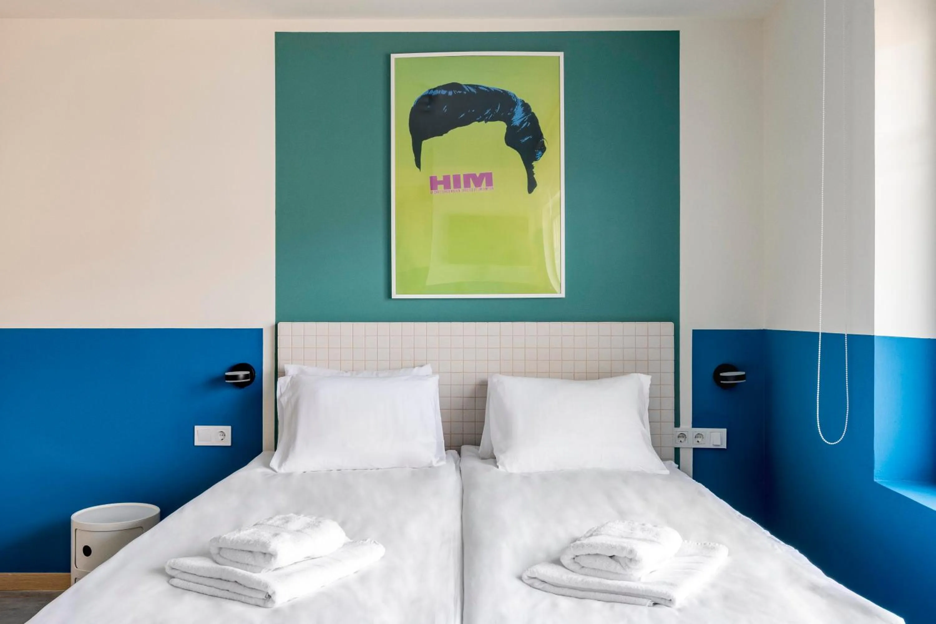 Bed in Bob W Madrid Chueca