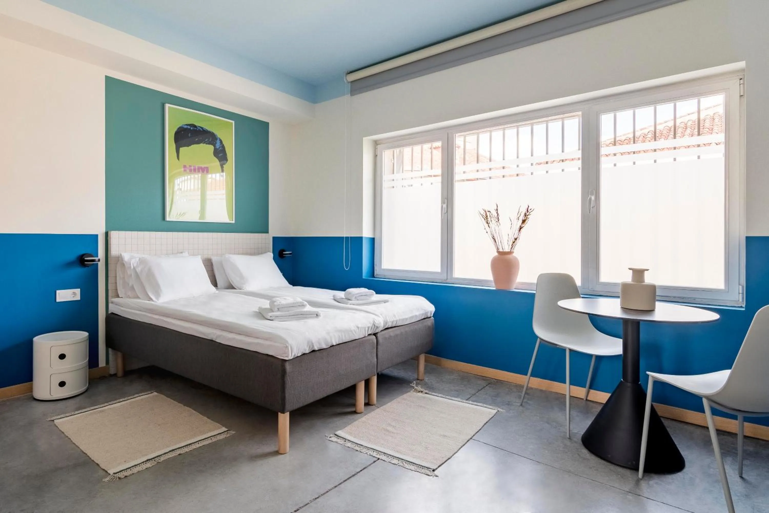 Bedroom, Bed in Bob W Madrid Chueca