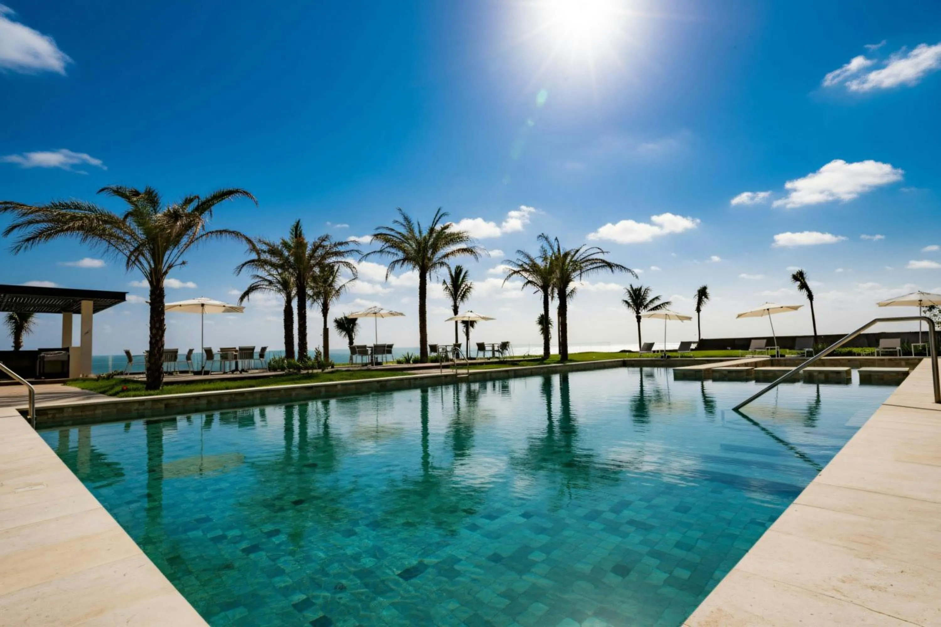 Swimming pool in Delta Hotels by Marriott Riviera Veracruz