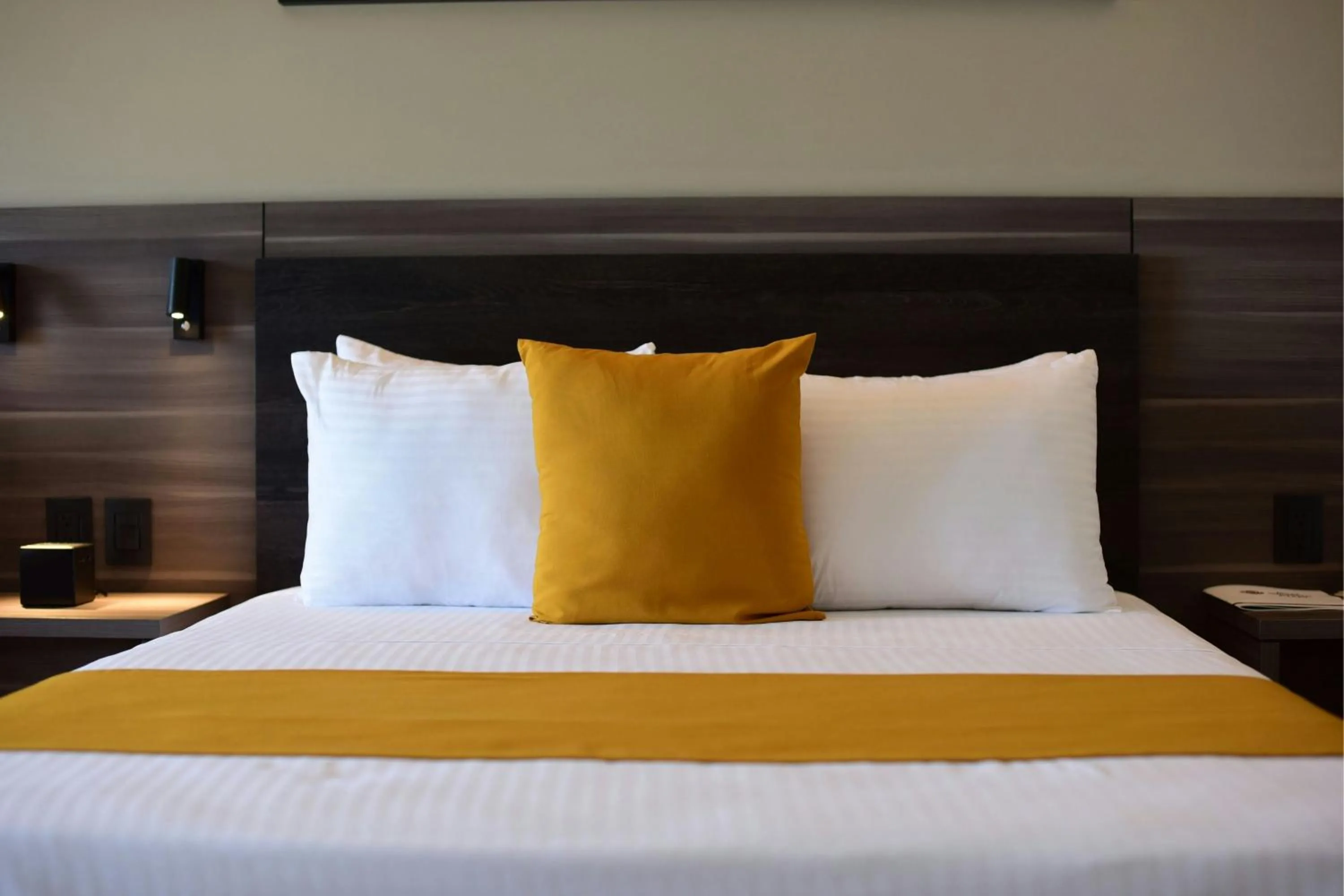Photo of the whole room, Bed in Delta Hotels by Marriott Riviera Veracruz