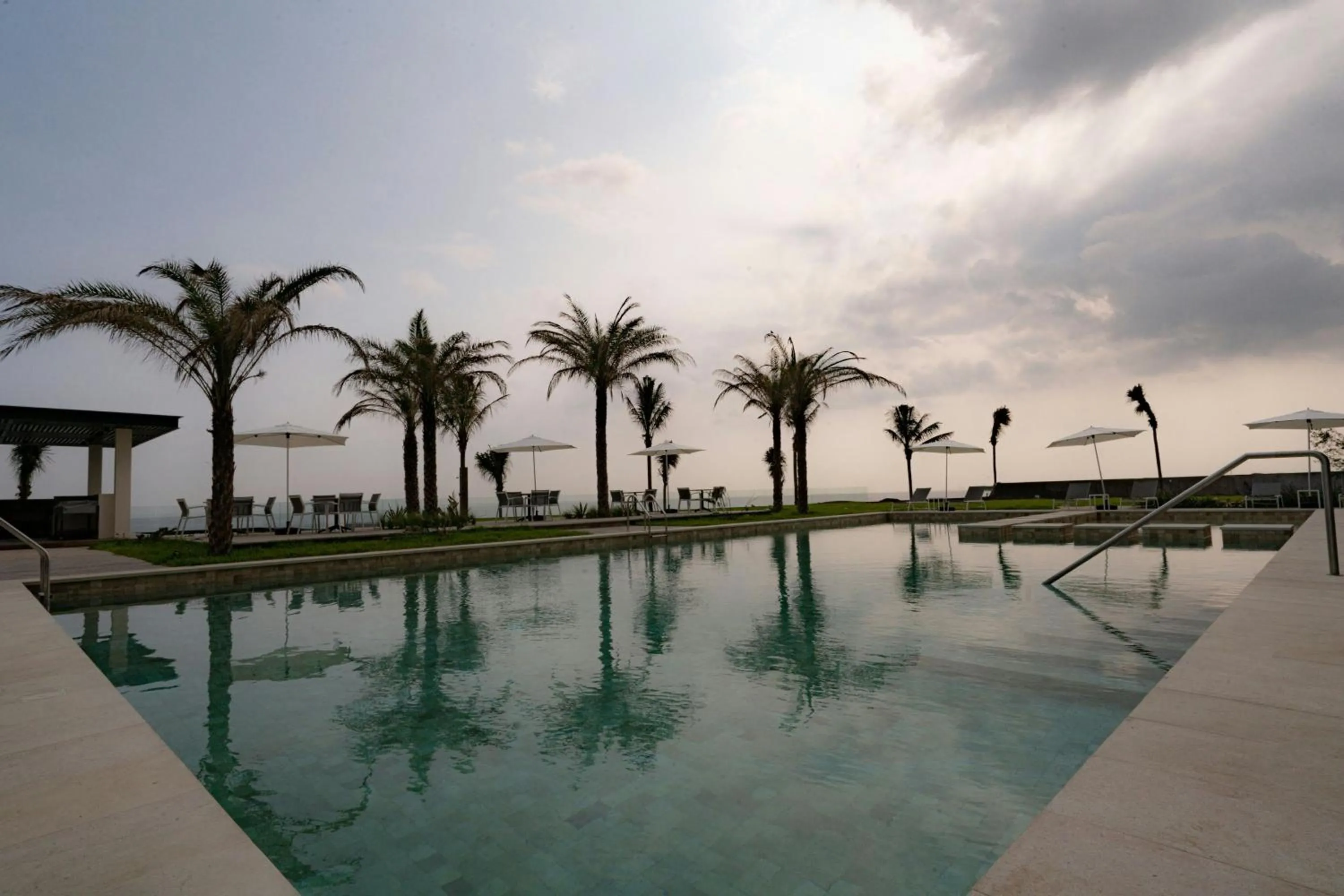 Swimming pool in Delta Hotels by Marriott Riviera Veracruz